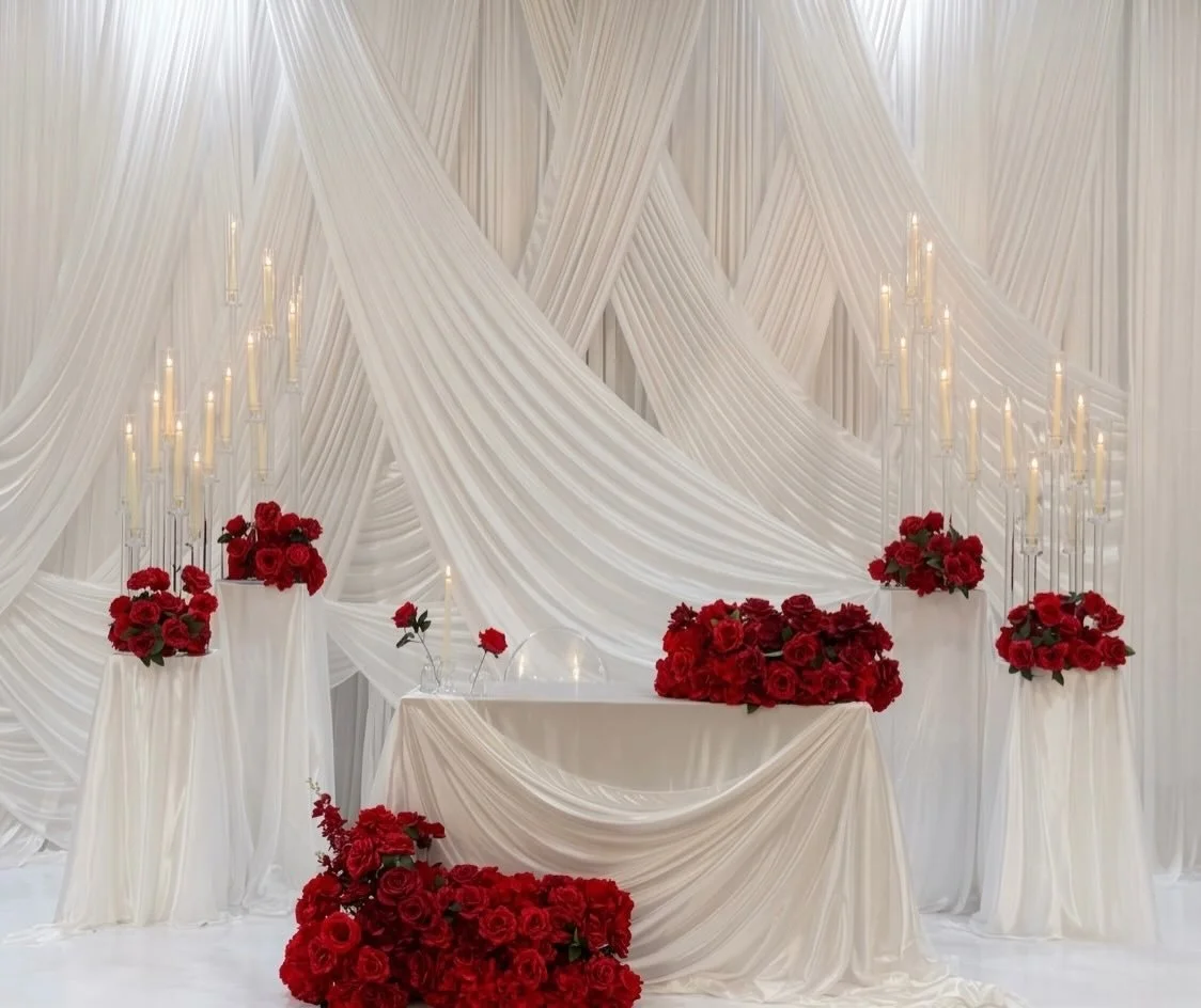 Red roses and love notes 🌹

Hall @helleniceventcentre 
Stage Wrap @ottawadancefloors 

#explore #explorepage #ottawa #wedding #reels