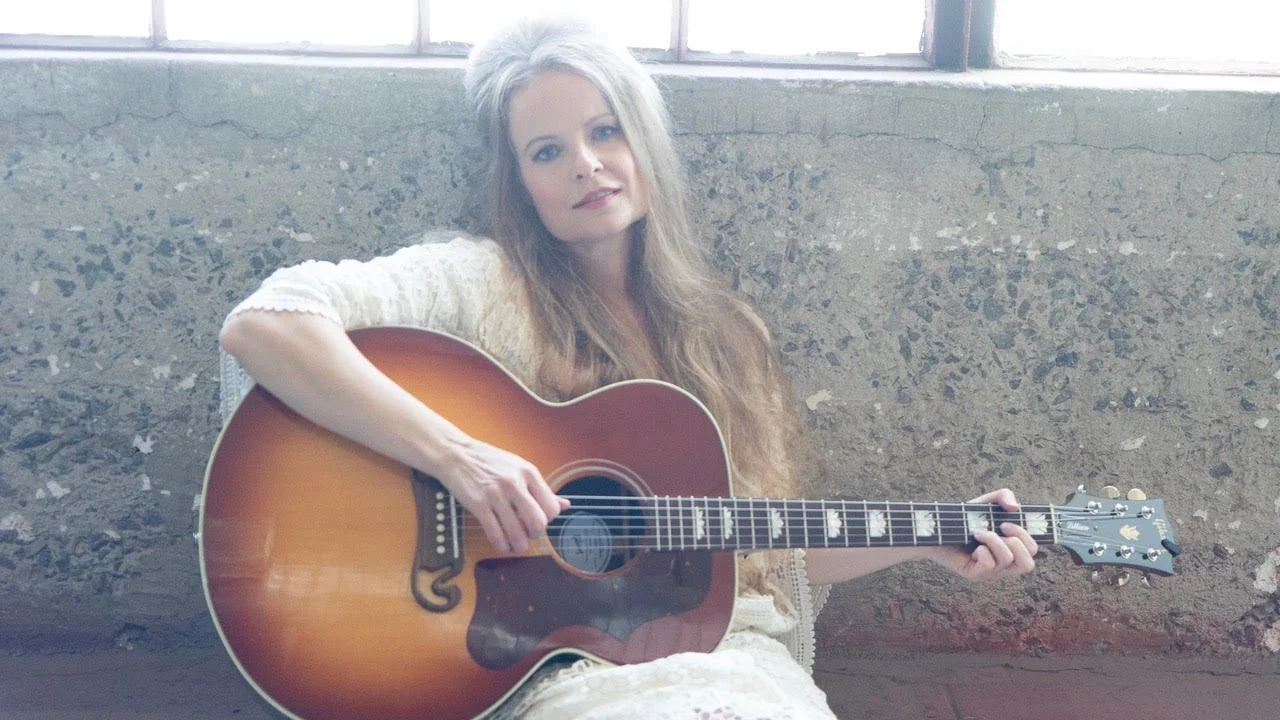 Alice Wallace - Songs & Stories from Nashville