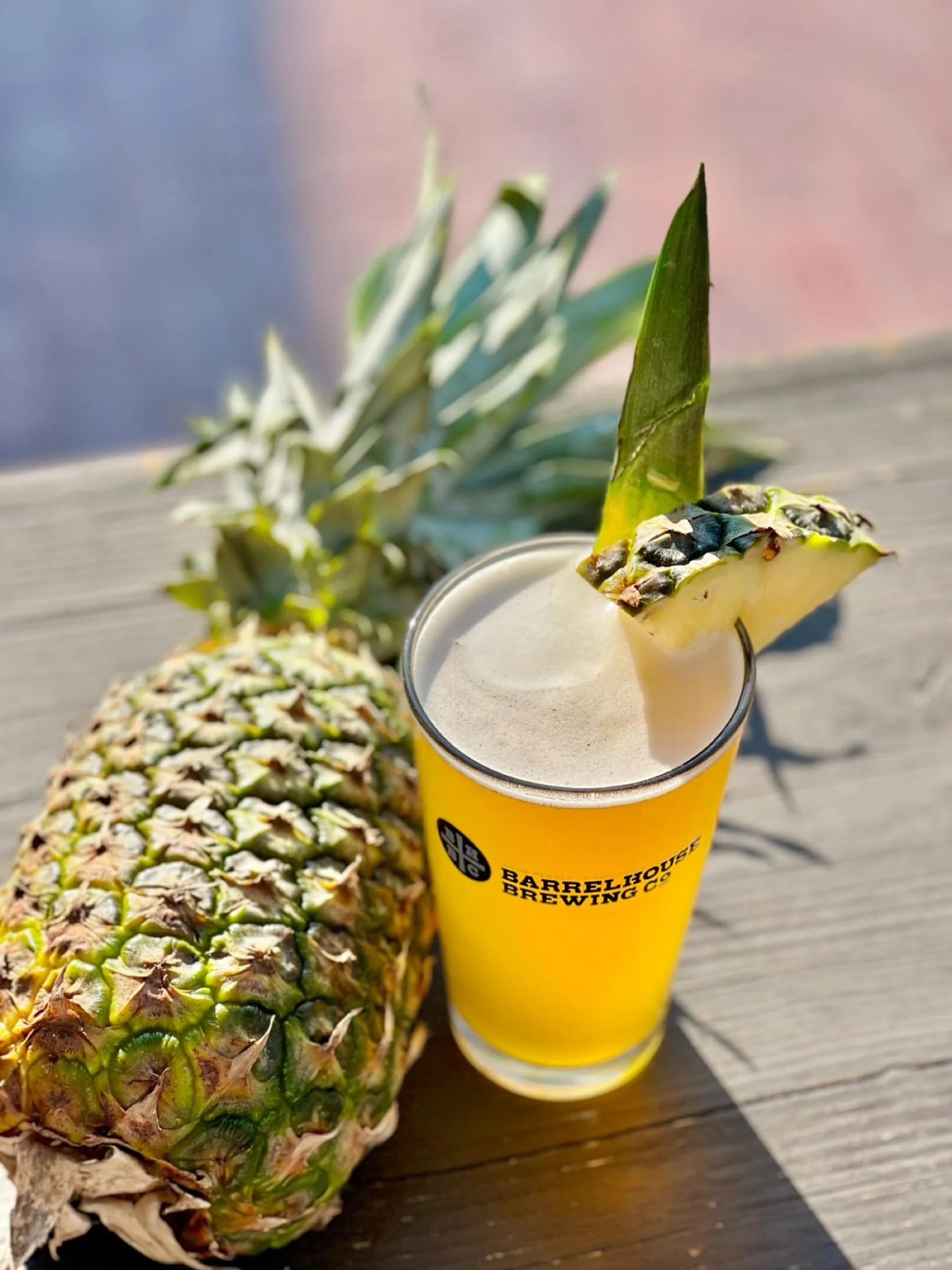 Pineapple Hefeweizen 🏝️
A last taste of summer, perfect for a day at the taproom! 🍻
Check it out today 
Stay for live music from 4-7pm
See ya soon 
Cheers✨
#goodpeoplegoodtimesgreatbeer