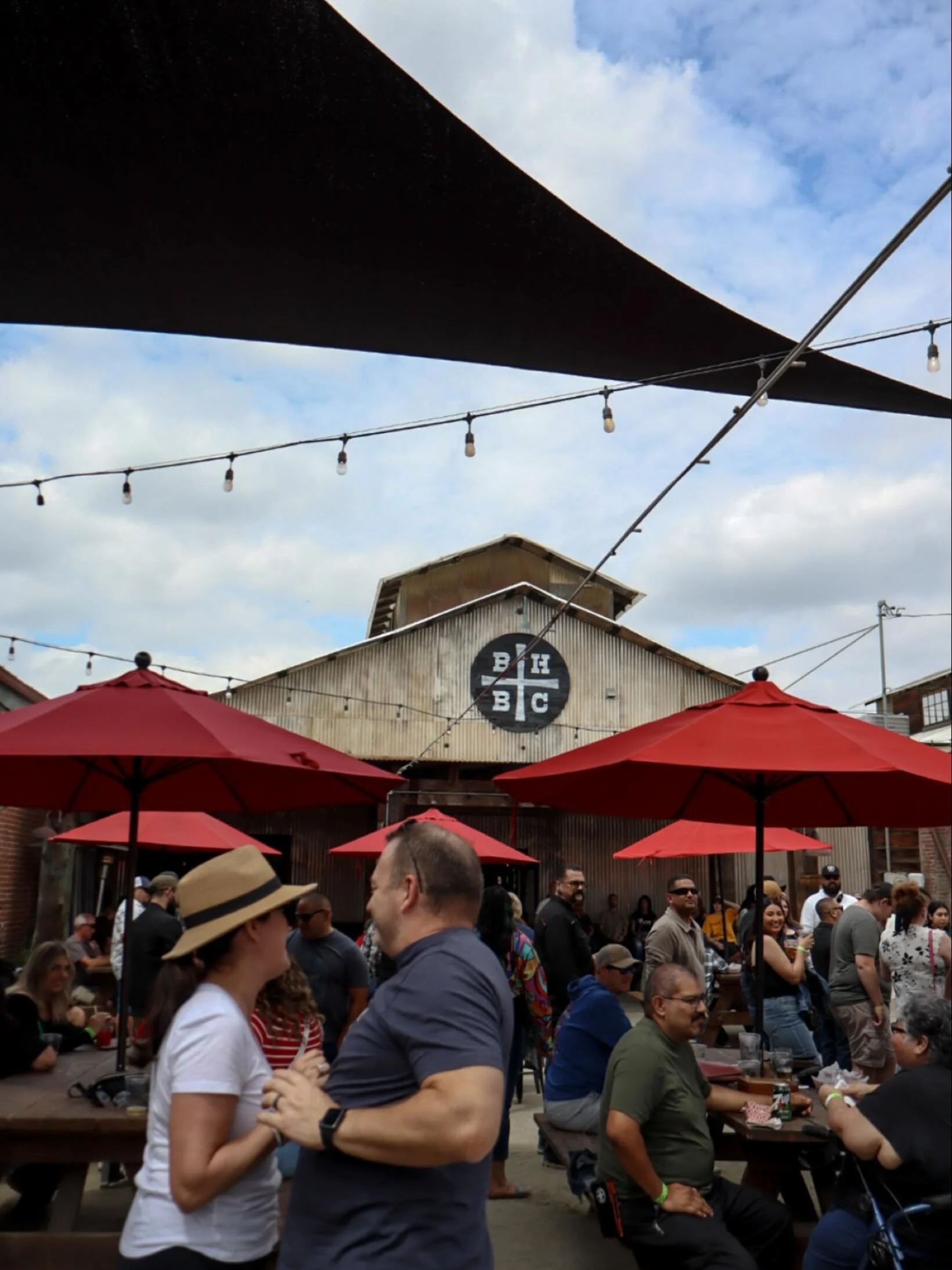 Great beer makes us dance🎶
Catch a good times this weekend &amp; stay for live music 
Ft Section 8 at 7:30pm 🍻
#goodpeoplegoodtimesgreatbeer