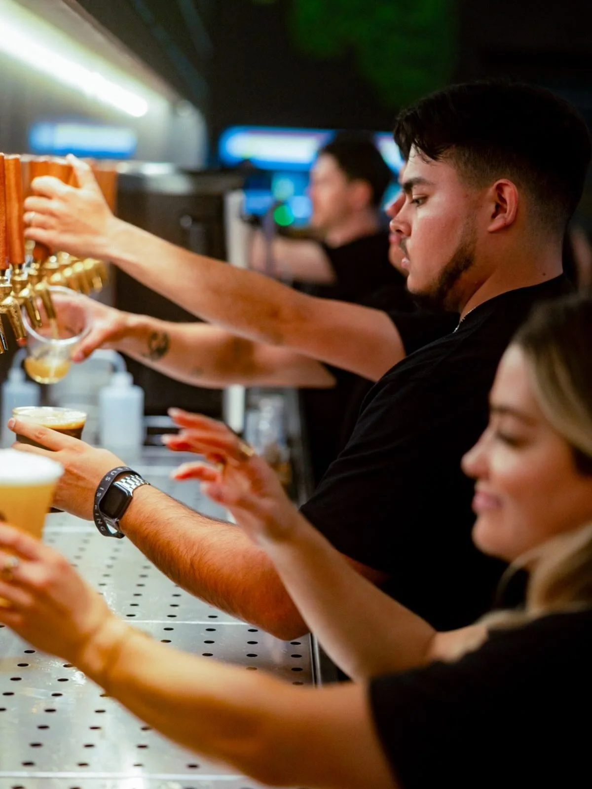 The taps are flowing. Live music all weekend. BarrelHouse Bakersfield is ready to bring the Good Times!

We&rsquo;re fired up, the bar is stocked, and the vibe is on point. Whether you&rsquo;re rolling in with friends, kicking back after a long week,