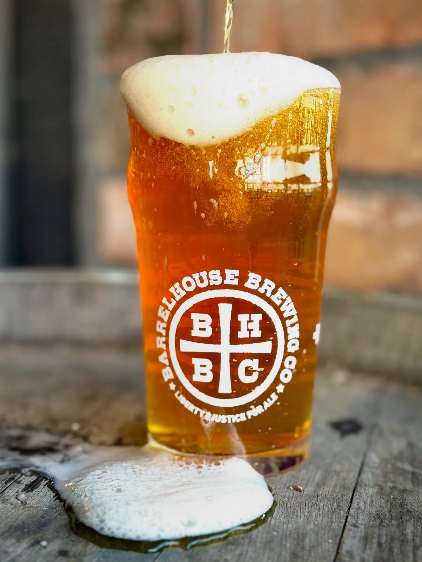 Alpha Mythic IPA ⚔️

Legendary hops&hellip;Bold flavor&hellip;

Massive Alpha acids collide uniting that citrus &amp; pine flavor we savor. 
Are you worthy?
Claim your pint🍺

See ya soon!
Cheers✨
#goodpeoplegoodtimesgreatbeer