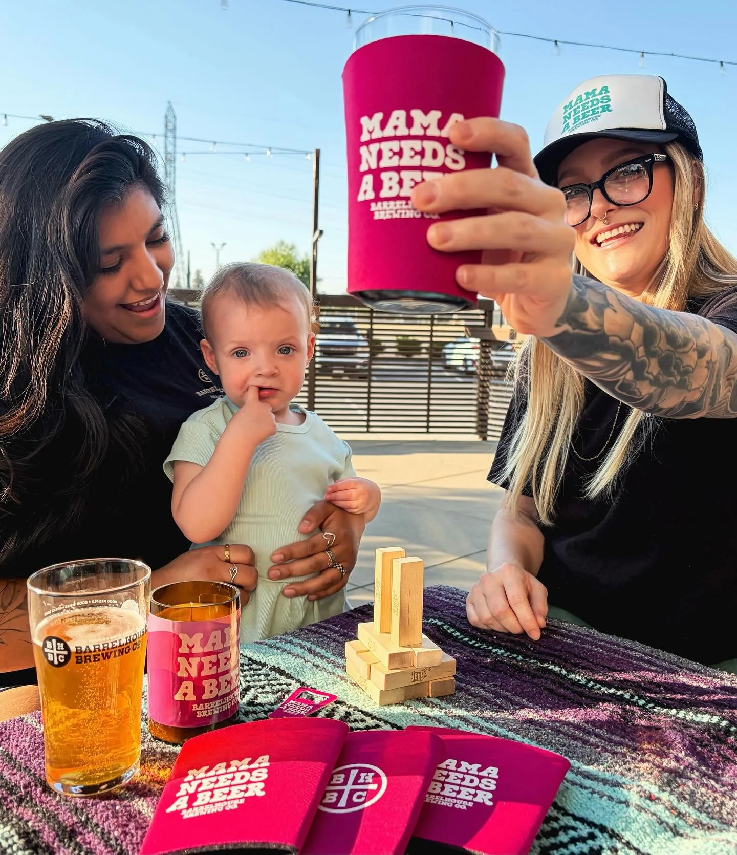 This Sunday we&rsquo;re celebrating all the amazing Moms with Beermosas flowing, live music, and a laid-back afternoon at BarrelHouse Bakersfield! 

🎶 Live music from 4-7PM
🍺 Beermosas &amp; cold brews all day
💐Free flower bundles &amp; koozie for