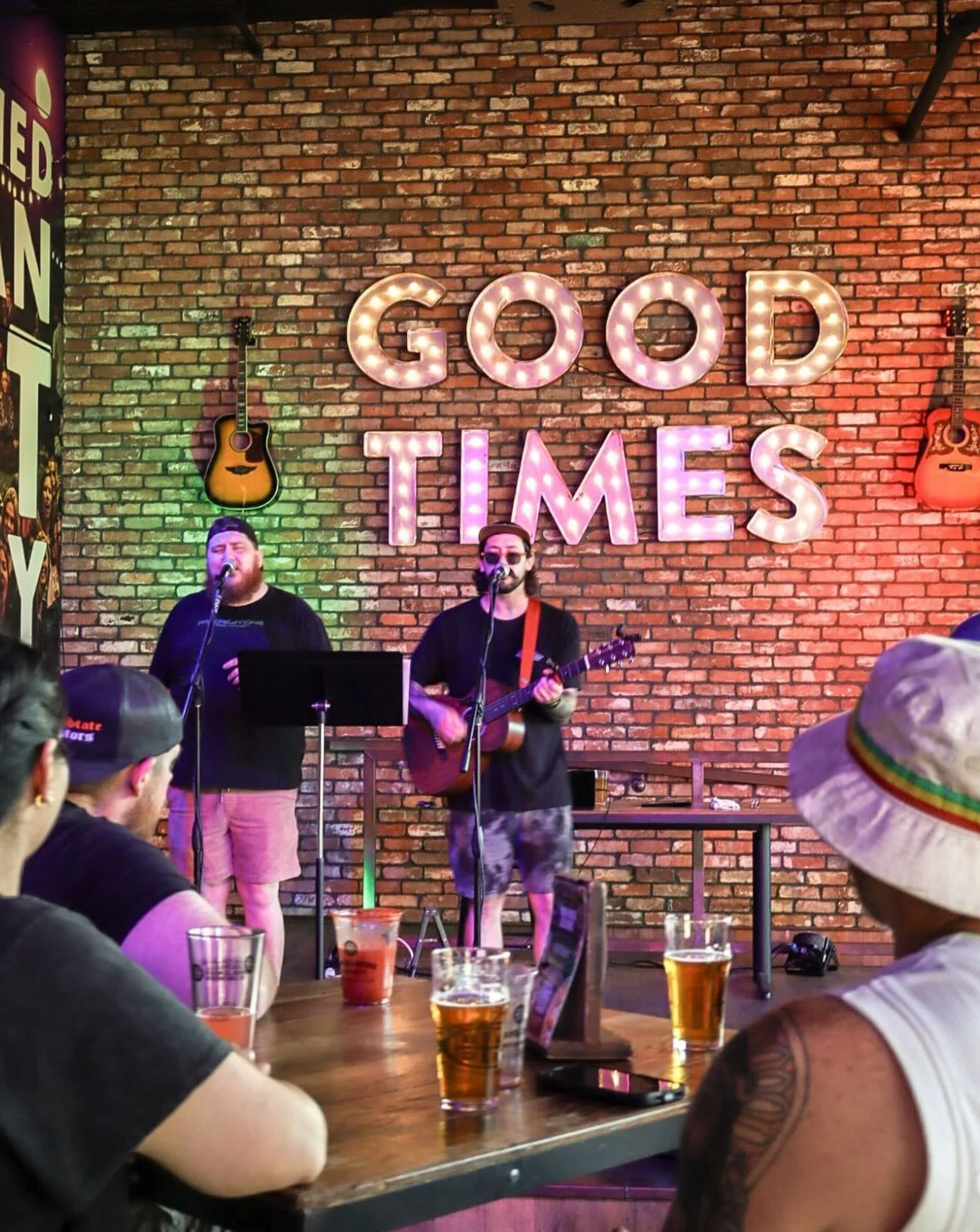 Live Music, Local Art, &amp; Great Beer!
Art Hop tonight 6-9pm 🍻

Join us tonight for all things Good Times! 
Support your local artist and buy em a brew! 
Cheers!✨
#goodpeoplegoodtimesgreatbeer