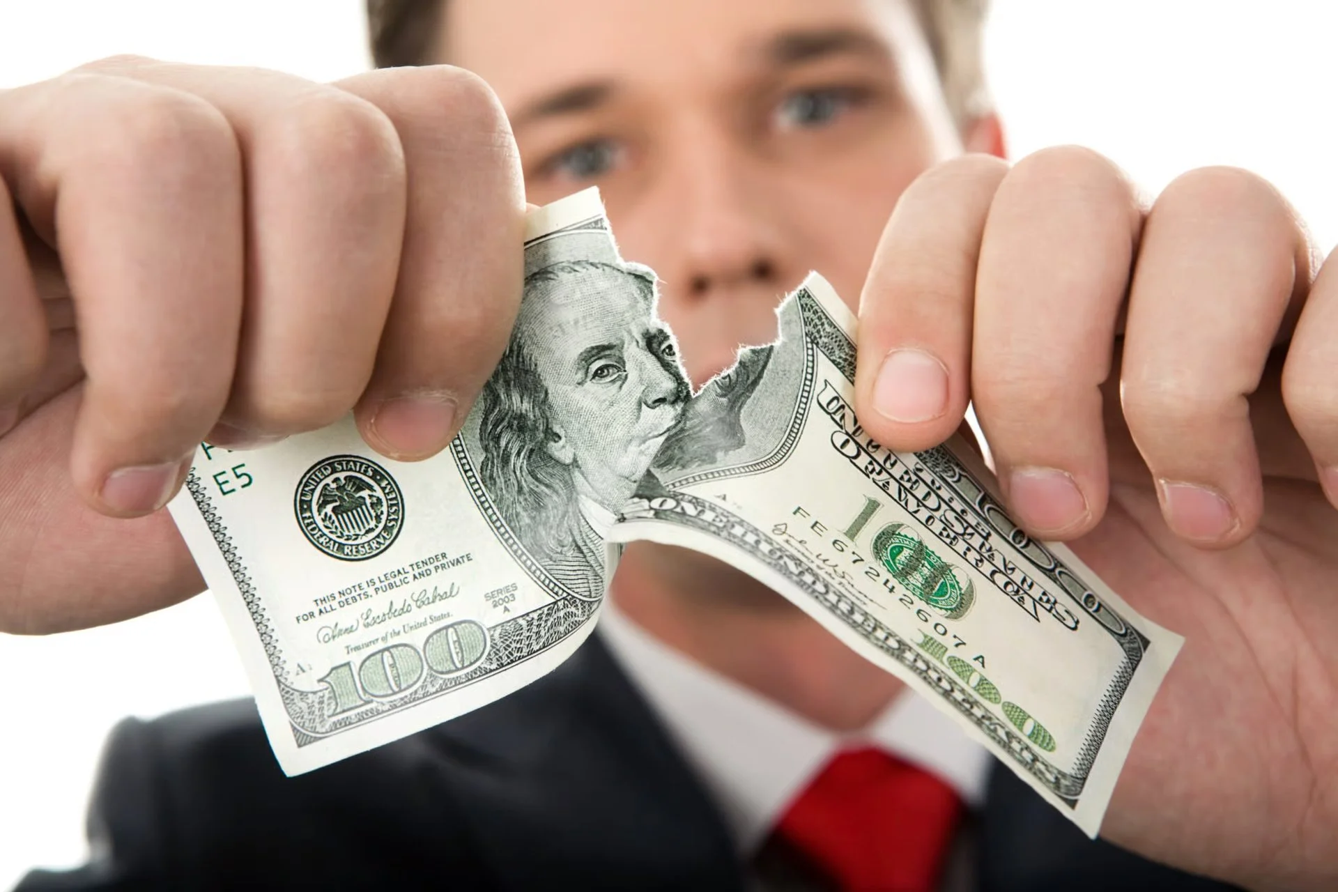 7 Costly Mistakes Home Sellers Make (And How to Avoid Them)