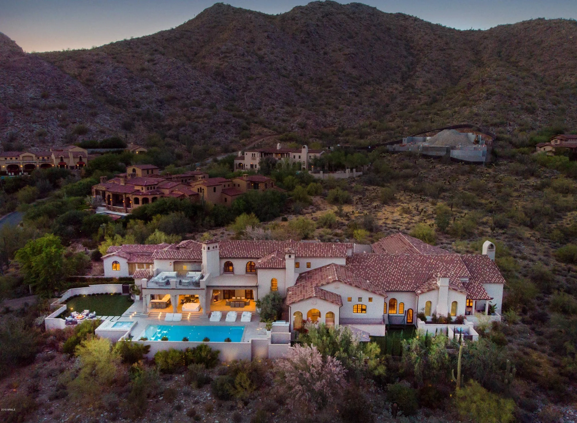 Unique Challenges of Selling a Luxury Home During Divorce