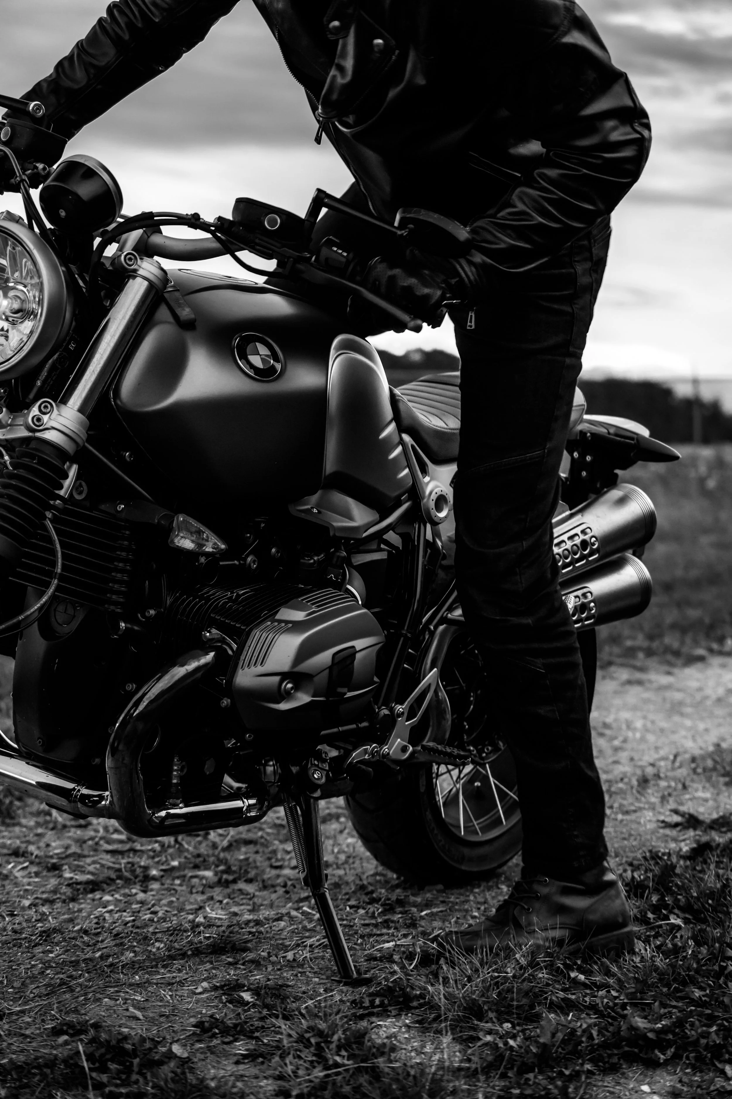 Stepping off motorcycle | Edmonton motorcycle photographer DarkShark Media