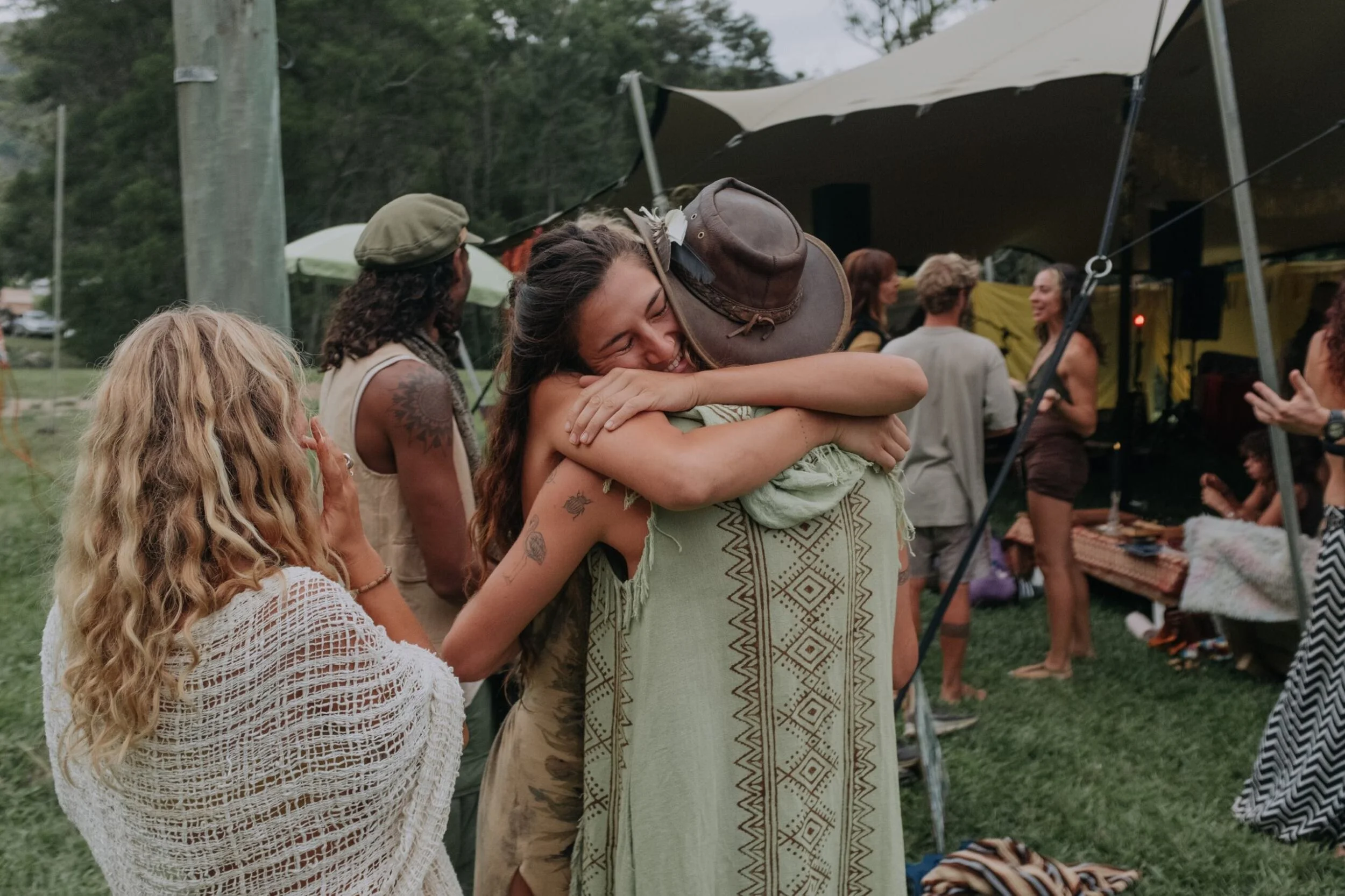 HUG.jpeg