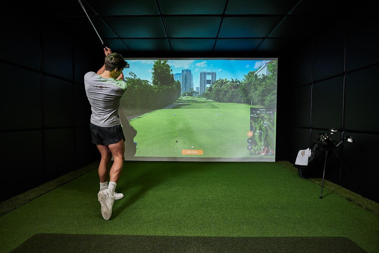 Have you tried our @trackmangolf Simulator yet? 
Multiple options available 
$45 ( 1 Hour) 
10 pack $425
Or Gym Access plus 1 golf a week $65 ⛳️