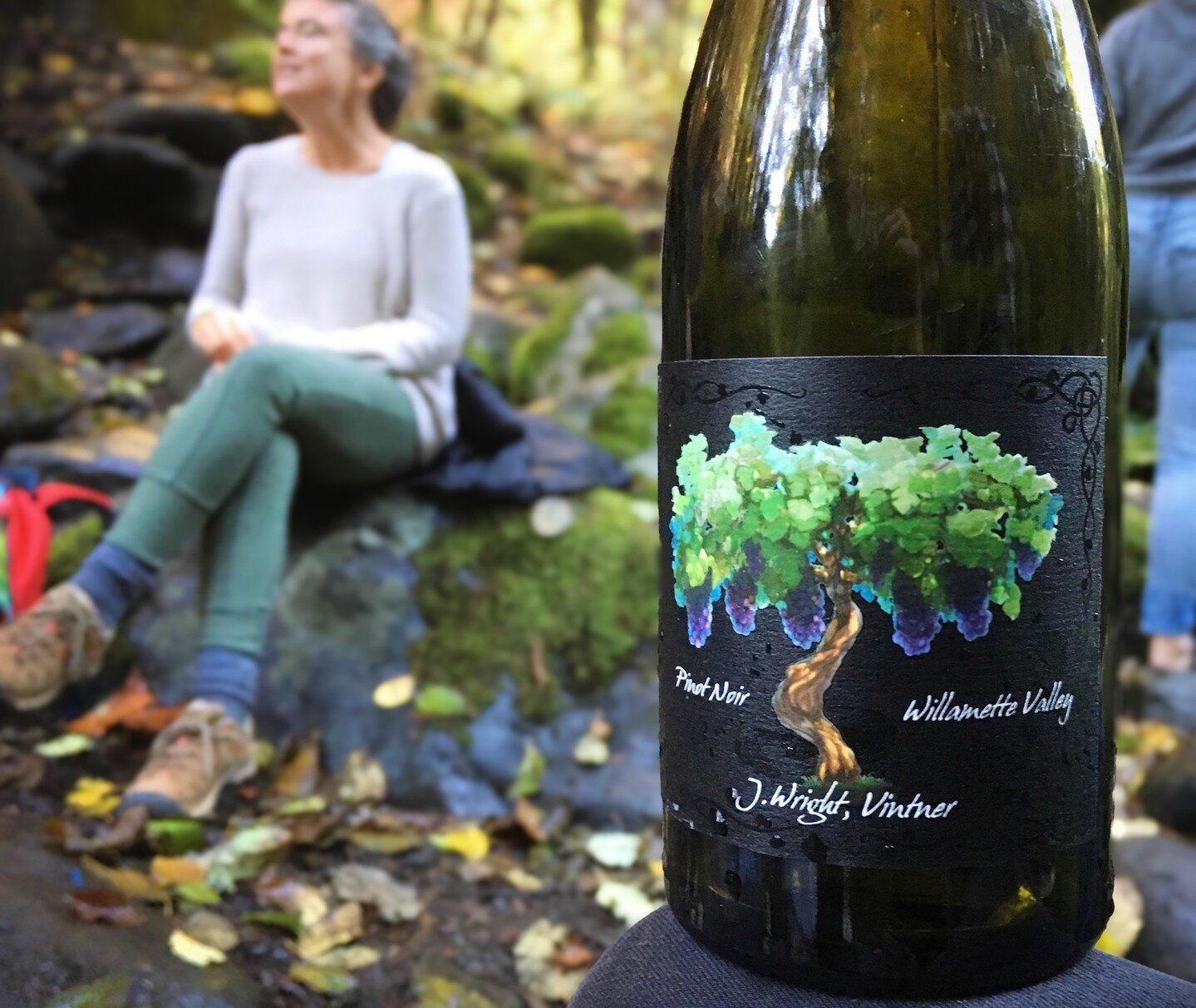 Forest bathing 💚 We understand

Our wine is crafted for spirited forest bathers, hikers and adventurers of all varieties.

#oregonhiker #forestbathing #wineoutside #oregonwine #adventurewine #oregonhiking #hiking #goodforthesoul