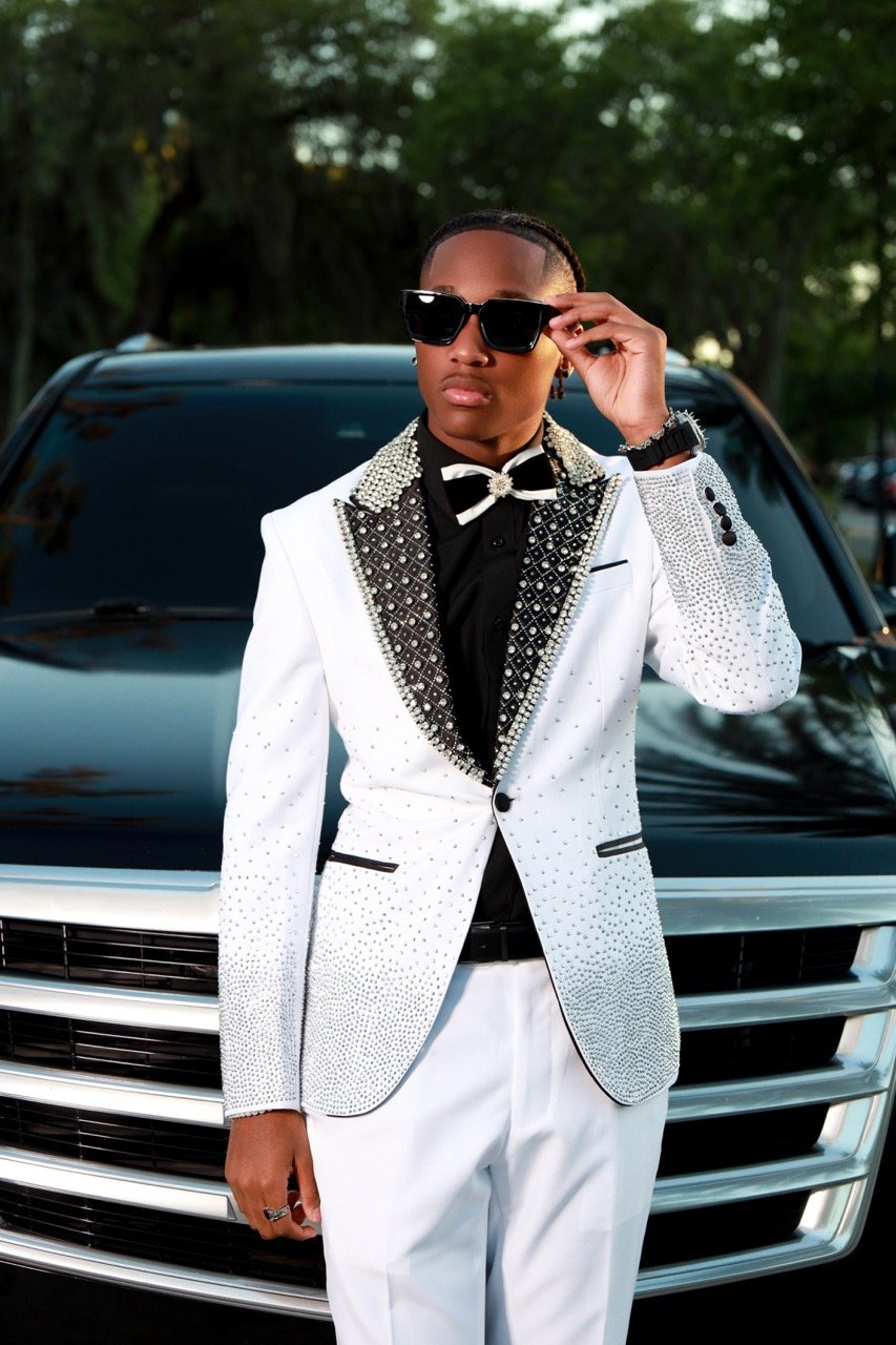 Luxury prom portrait photographed in Jacksonville Florida by QDot Productions.