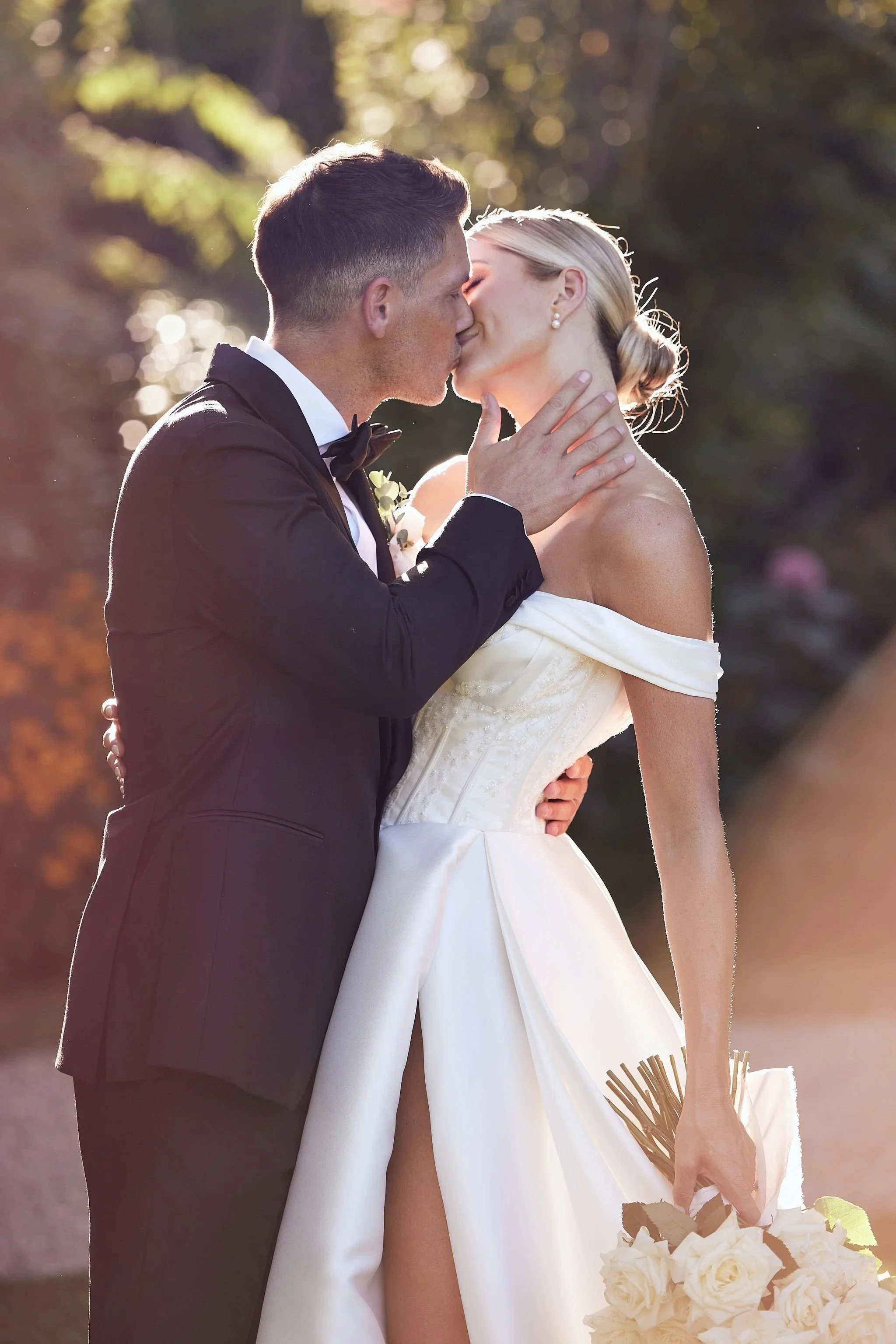 imgi_118_HR_MandB_LostinLove_wedding566.jpg