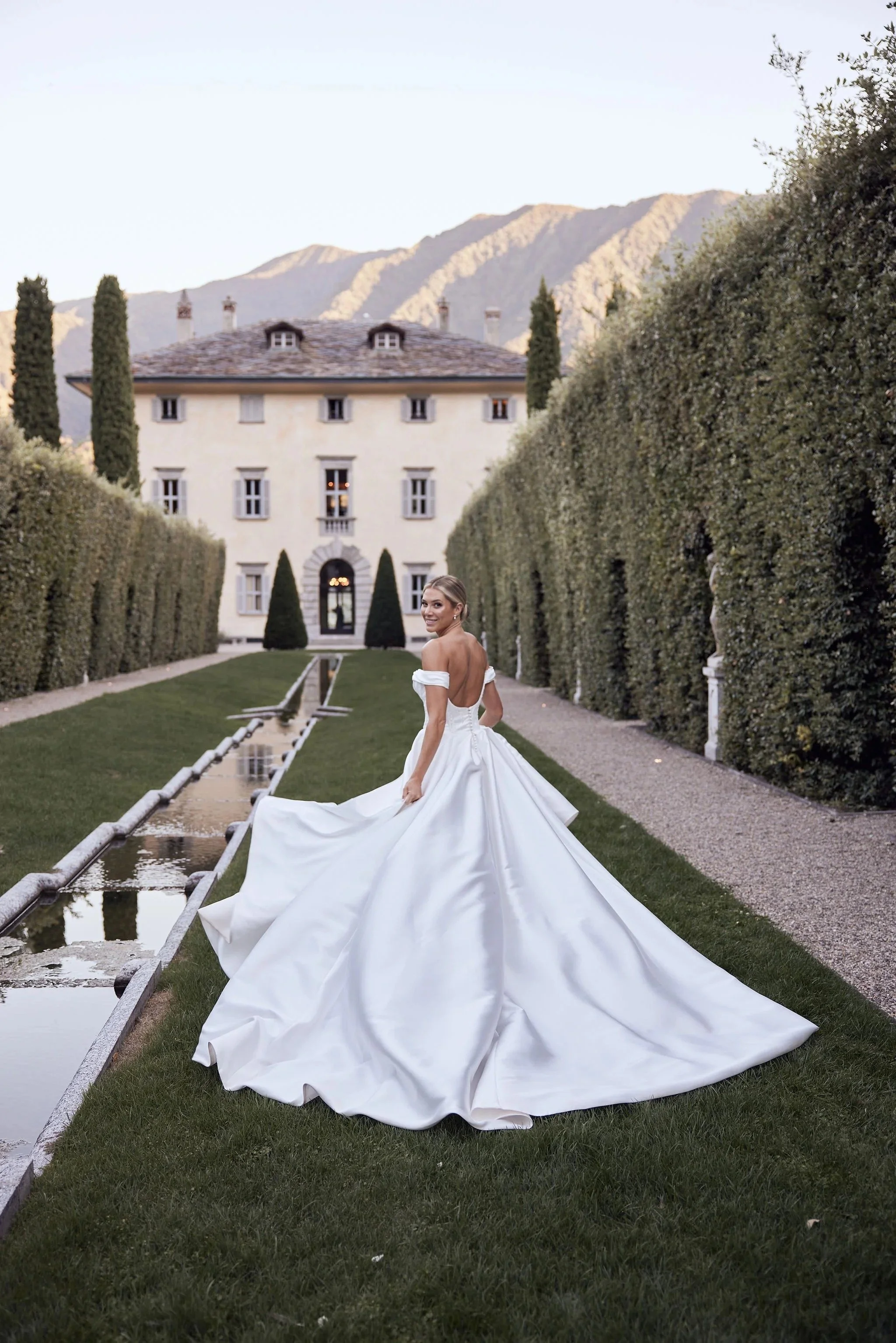 imgi_147_HR_MandB_LostinLove_wedding788.jpg