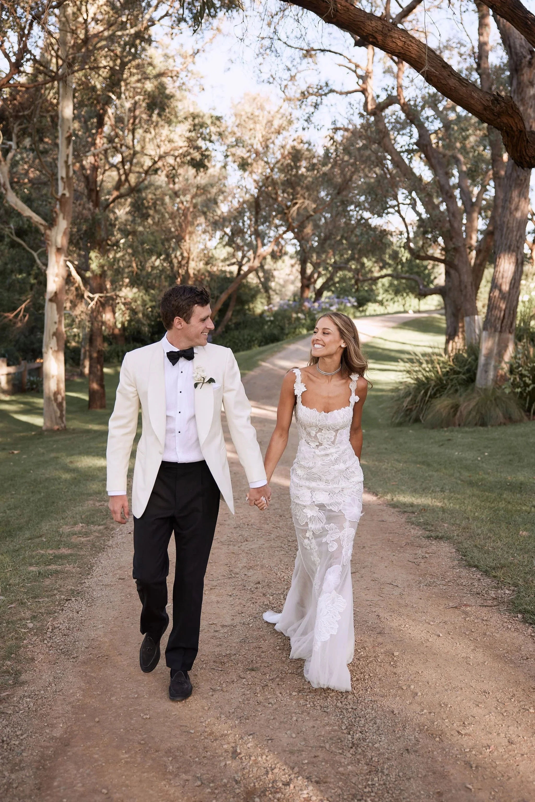 imgi_125_HR_SandH_LostinLove_wedding995.jpg
