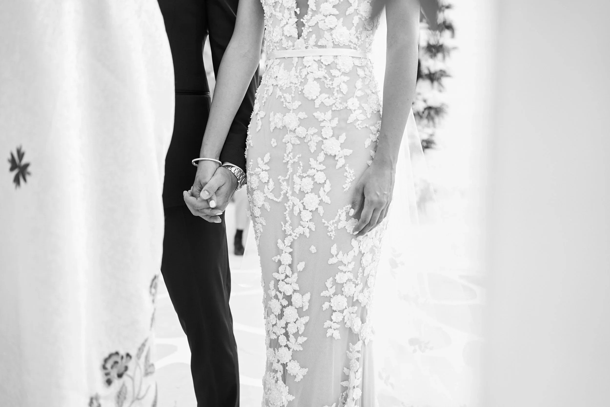 imgi_122_088_LR_SandM-Mykonos-wedding_lostinlove+267.jpg