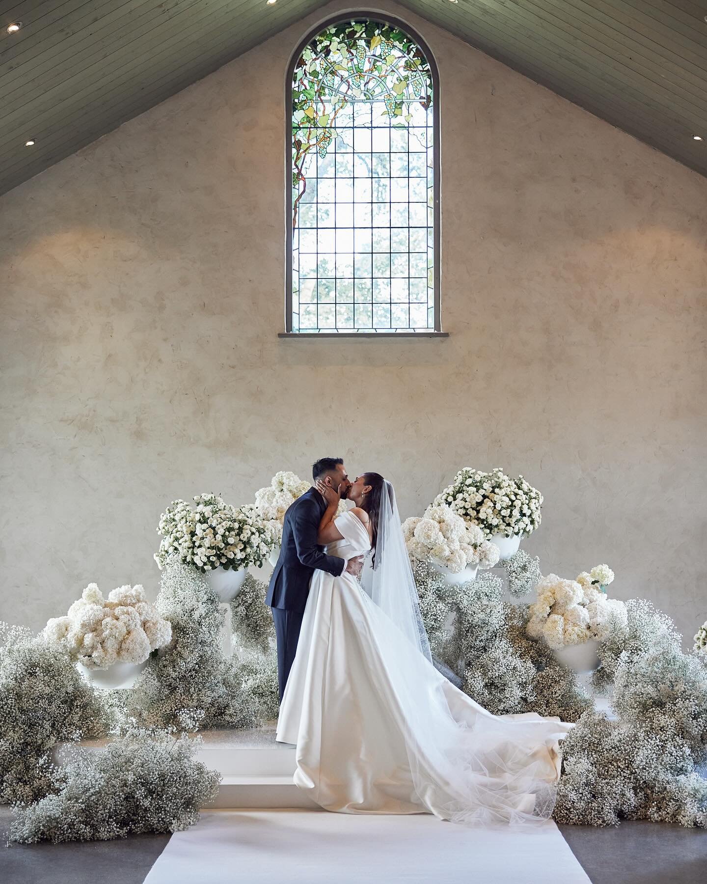Shana + Kevin 🫶🏼

Bride | @shana_gg 
Groom | @kevinpinto 
Photographer | @lostinlove_photography 
Venue | @stonesoftheyarravalley 
Planner + Stylist | @weddingsofdesire 
Florist | @wildflos 
Celebrant | @sarahdavolicelebrant 
Ceremony Music | @tobi