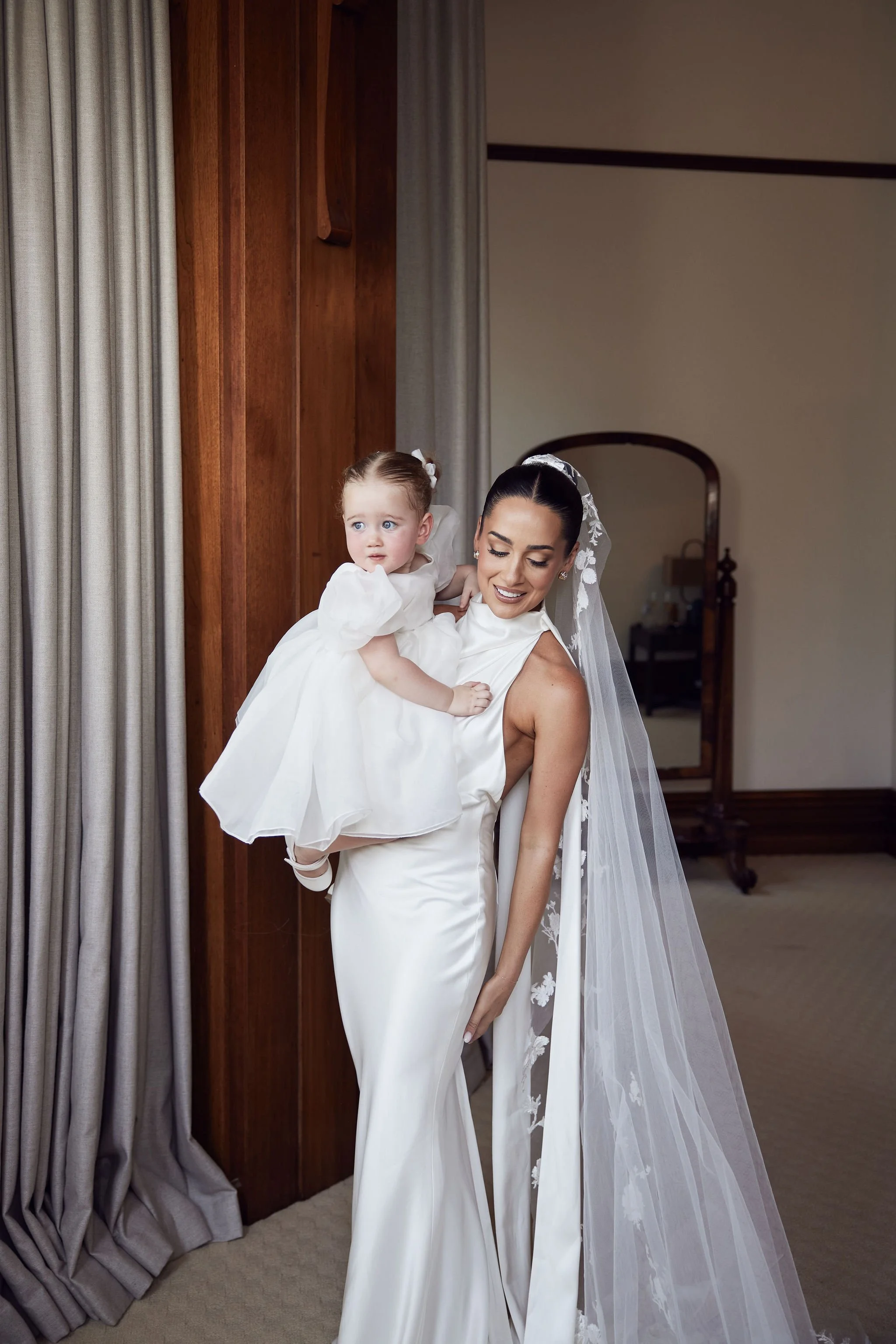 StephanieandTyler_BarunahPlains_LostInLovePhotography40.jpg