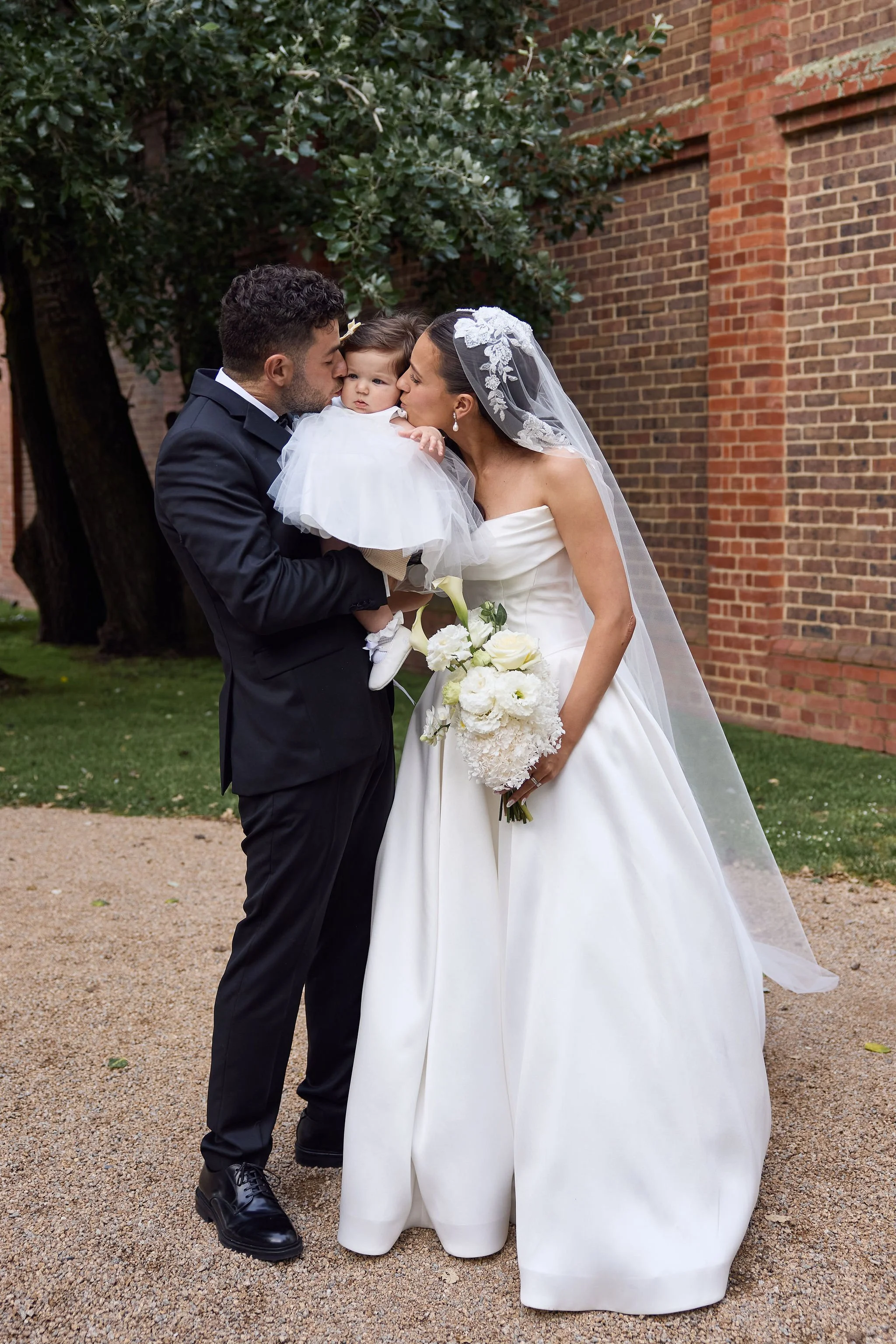 14GabrielleandJames_LostInLovePhotography_wedding_0016.jpg