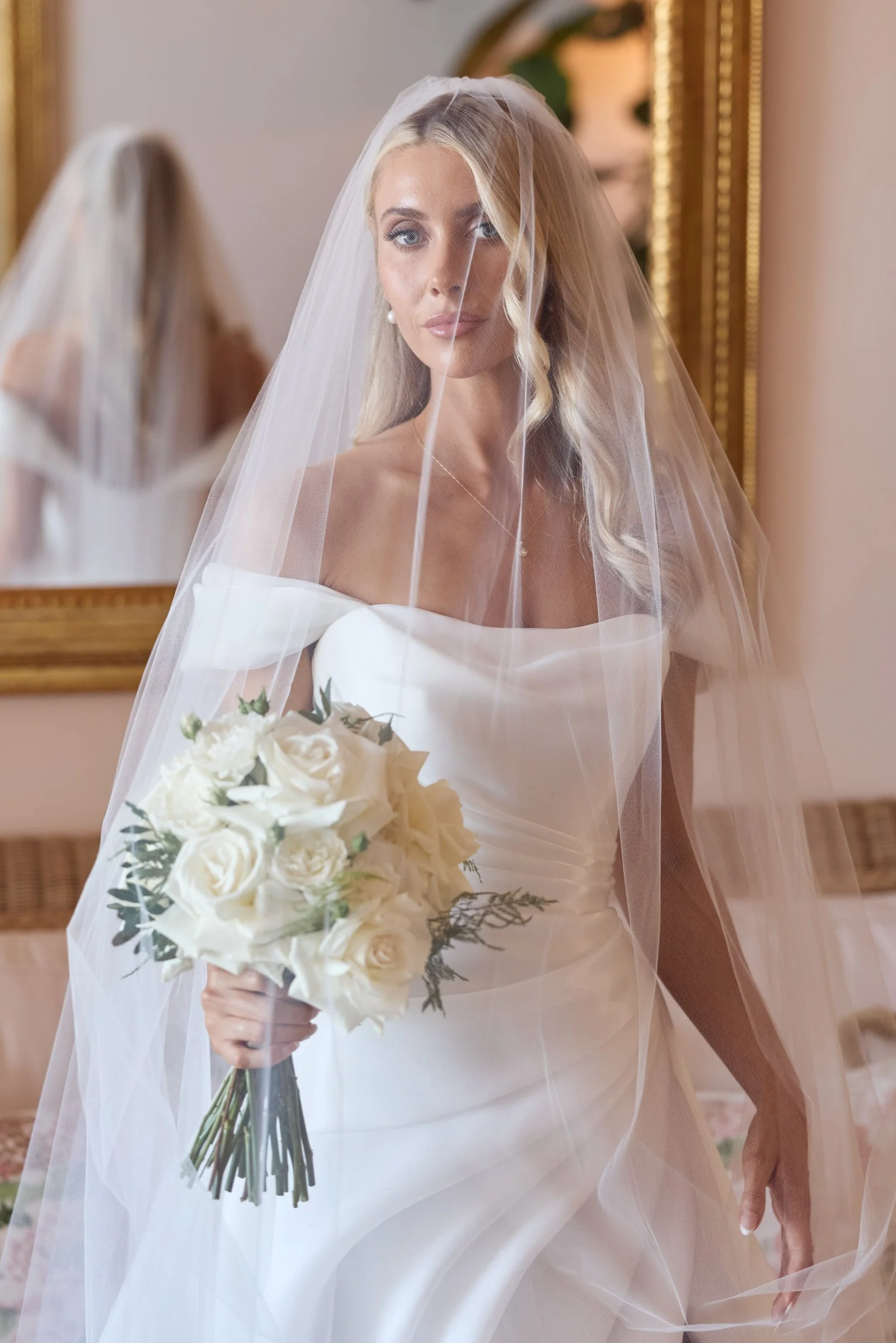 web_018AshandAsh_BelmondCaruso_LostInLovePhotography_wedding_0406.jpg