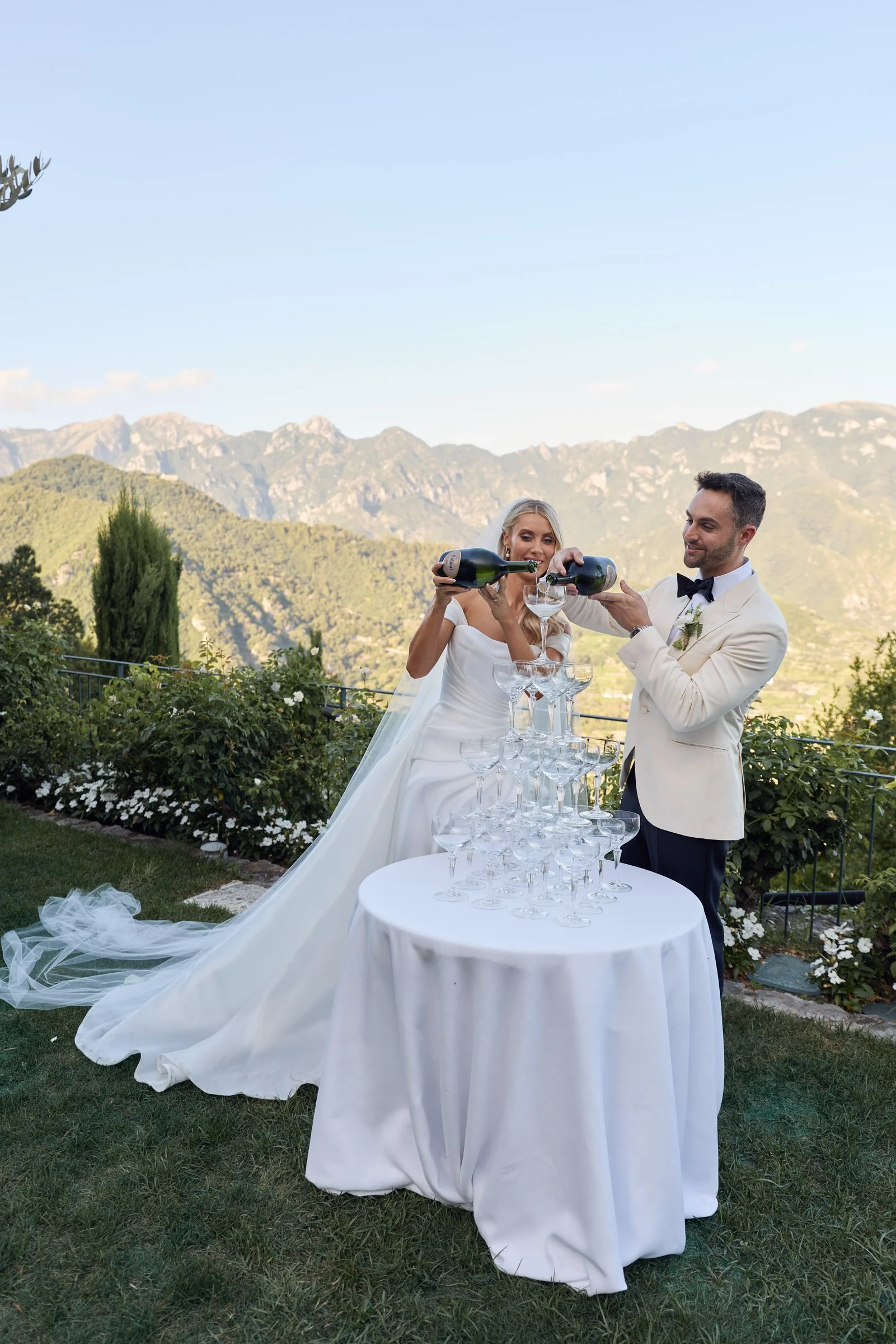 web_028AshandAsh_BelmondCaruso_LostInLovePhotography_wedding_0583.jpg