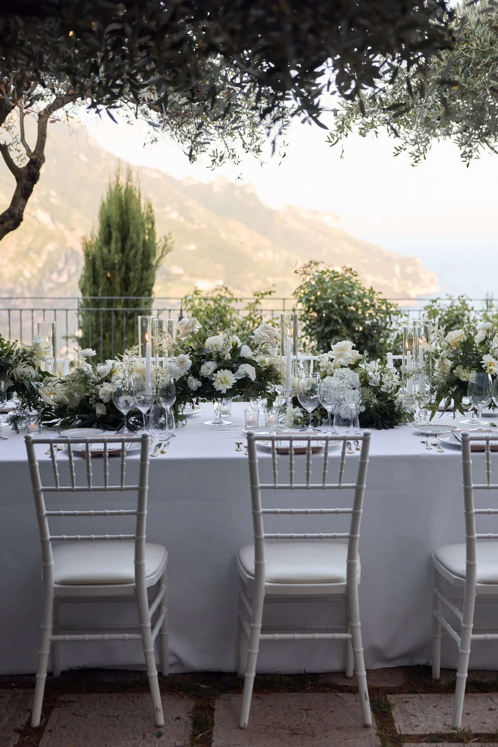 web_038AshandAsh_BelmondCaruso_LostInLovePhotography_wedding_0704.jpg