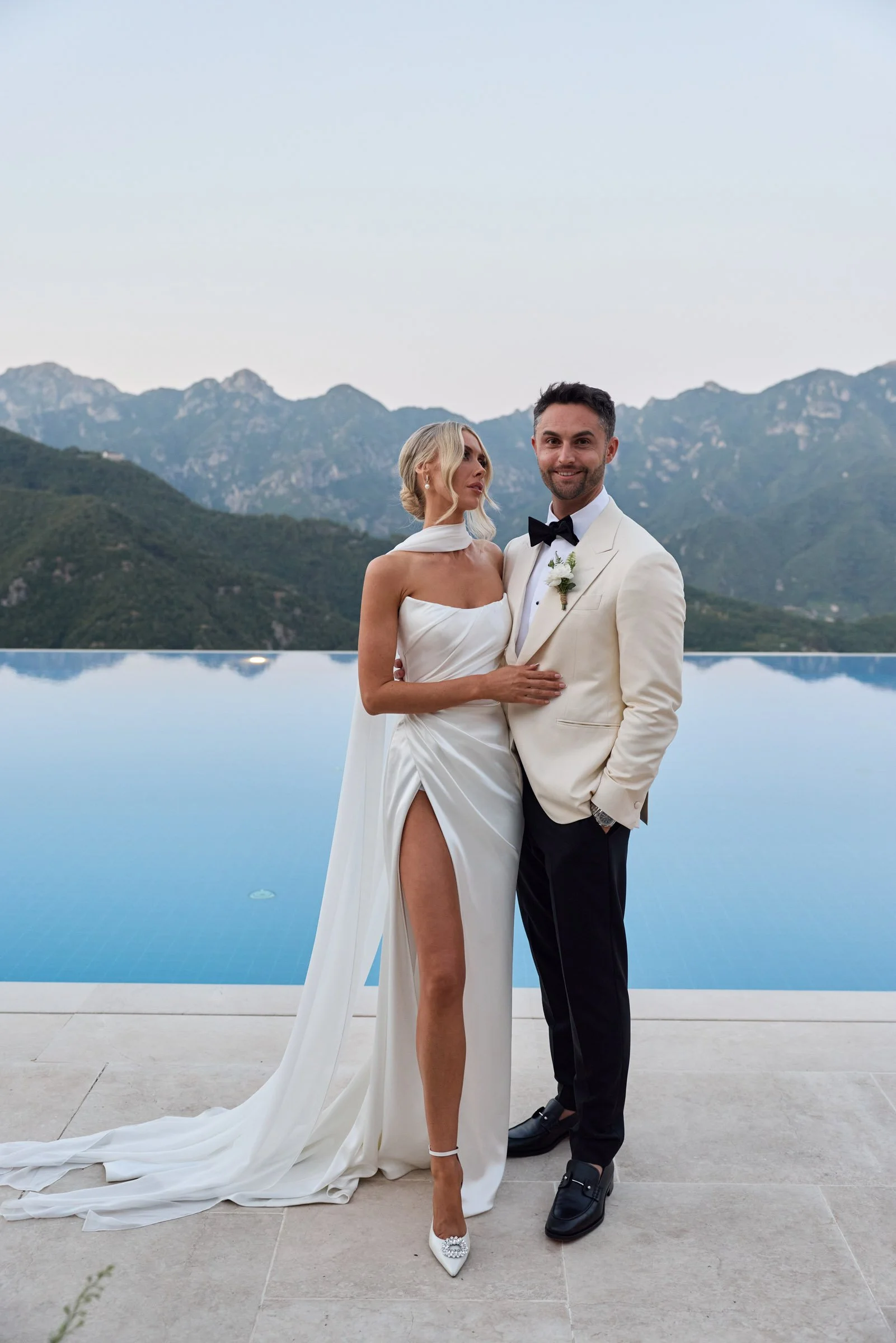 web_055AshandAsh_BelmondCaruso_LostInLovePhotography_wedding_0955.jpg