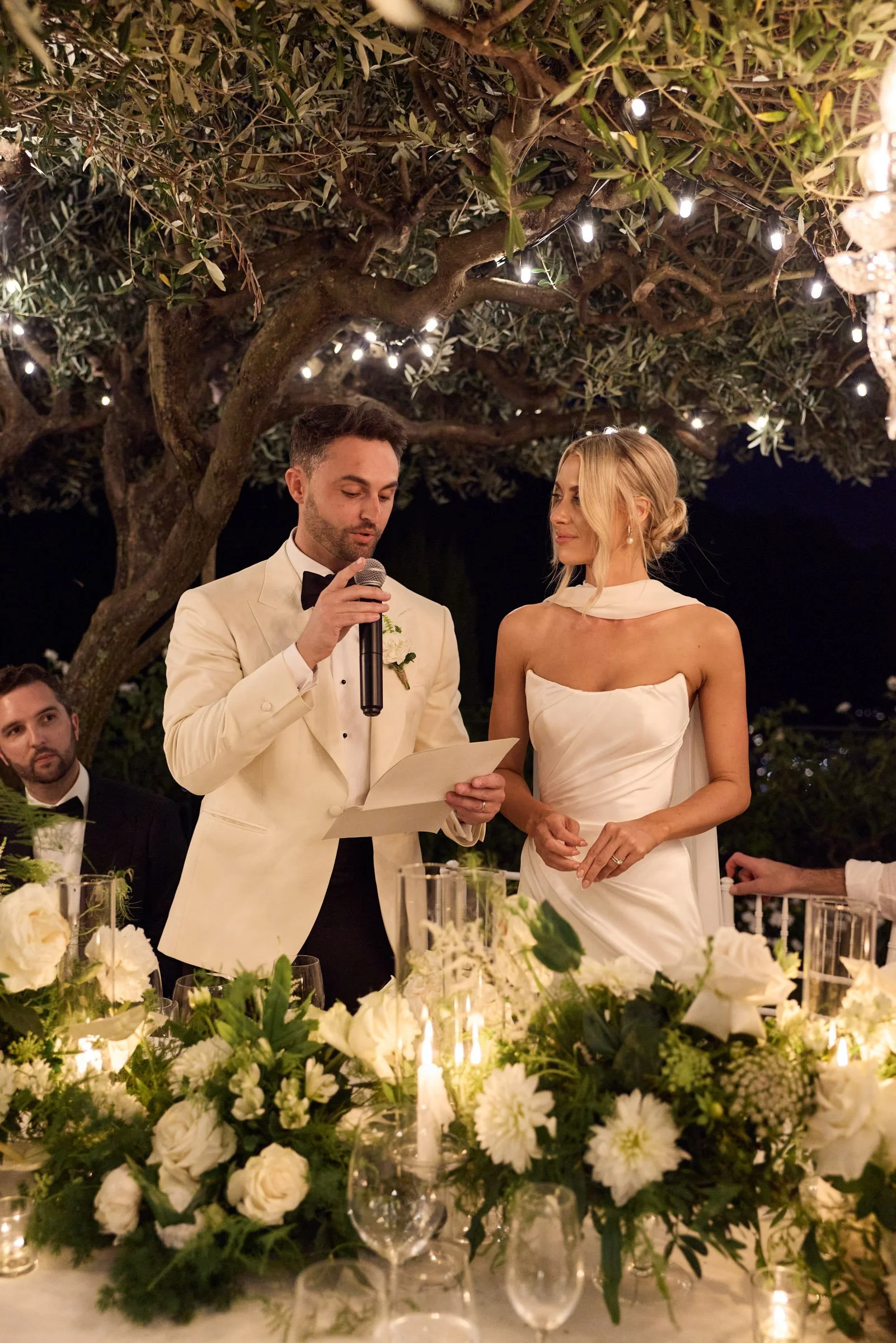 web_067AshandAsh_BelmondCaruso_LostInLovePhotography_wedding_1073.jpg