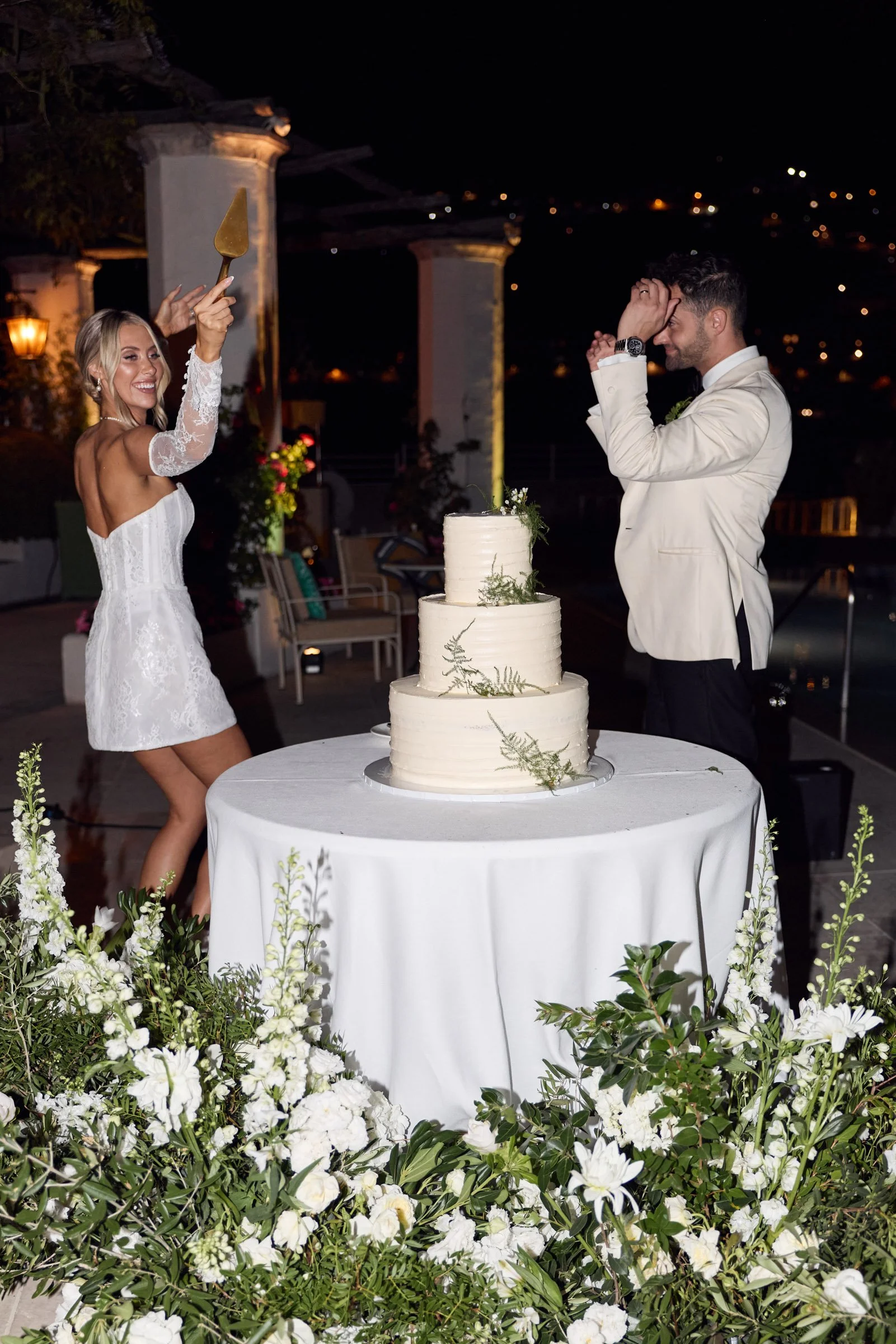 web_081AshandAsh_BelmondCaruso_LostInLovePhotography_wedding_1240.jpg