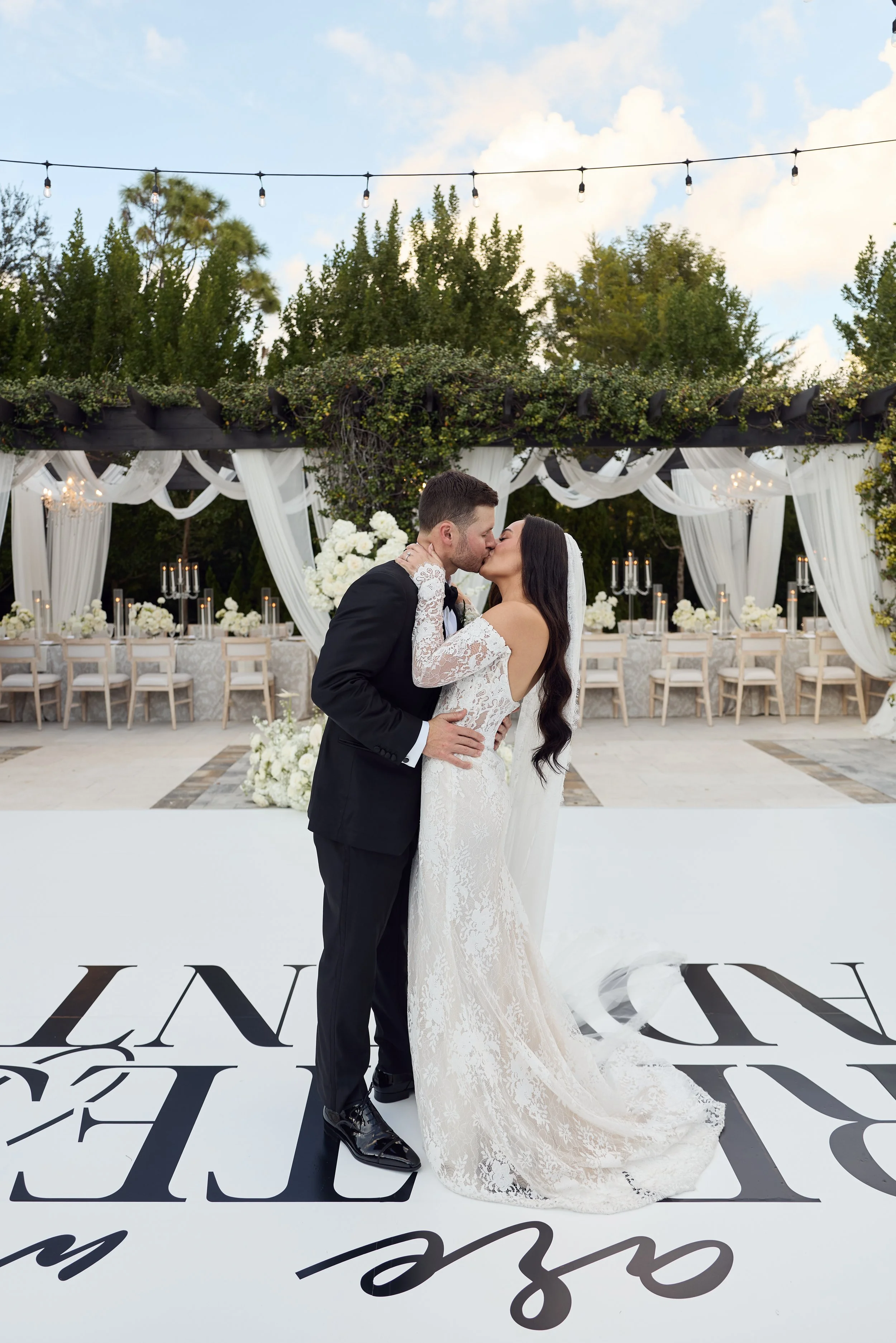 HR_SummerandChase_LostinLovePhotography_LaCasaToscana_wedding_683.jpg