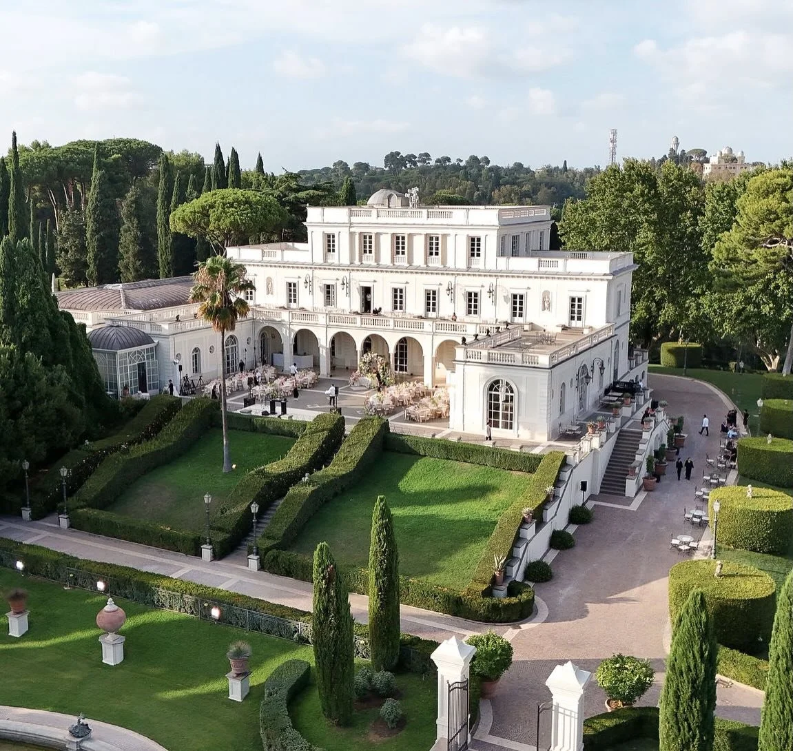 Vicky and Kyle brought every bit of their energy to Villa Miani! The colours, the dresses, the music, the joy. Filmed alongside the Paramount crew, this was one of those days where everything was turned up and it was an absolute ride to be part of it