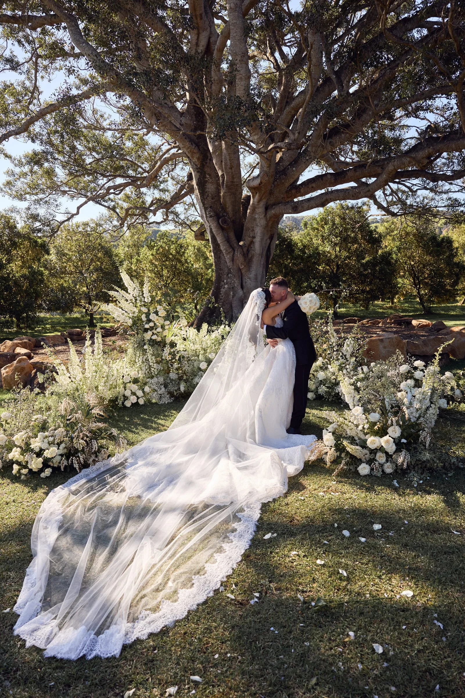 web_001BrittanyandLiam_LostinLovePhotography_TidesByronBay_wedding_express_15.jpg