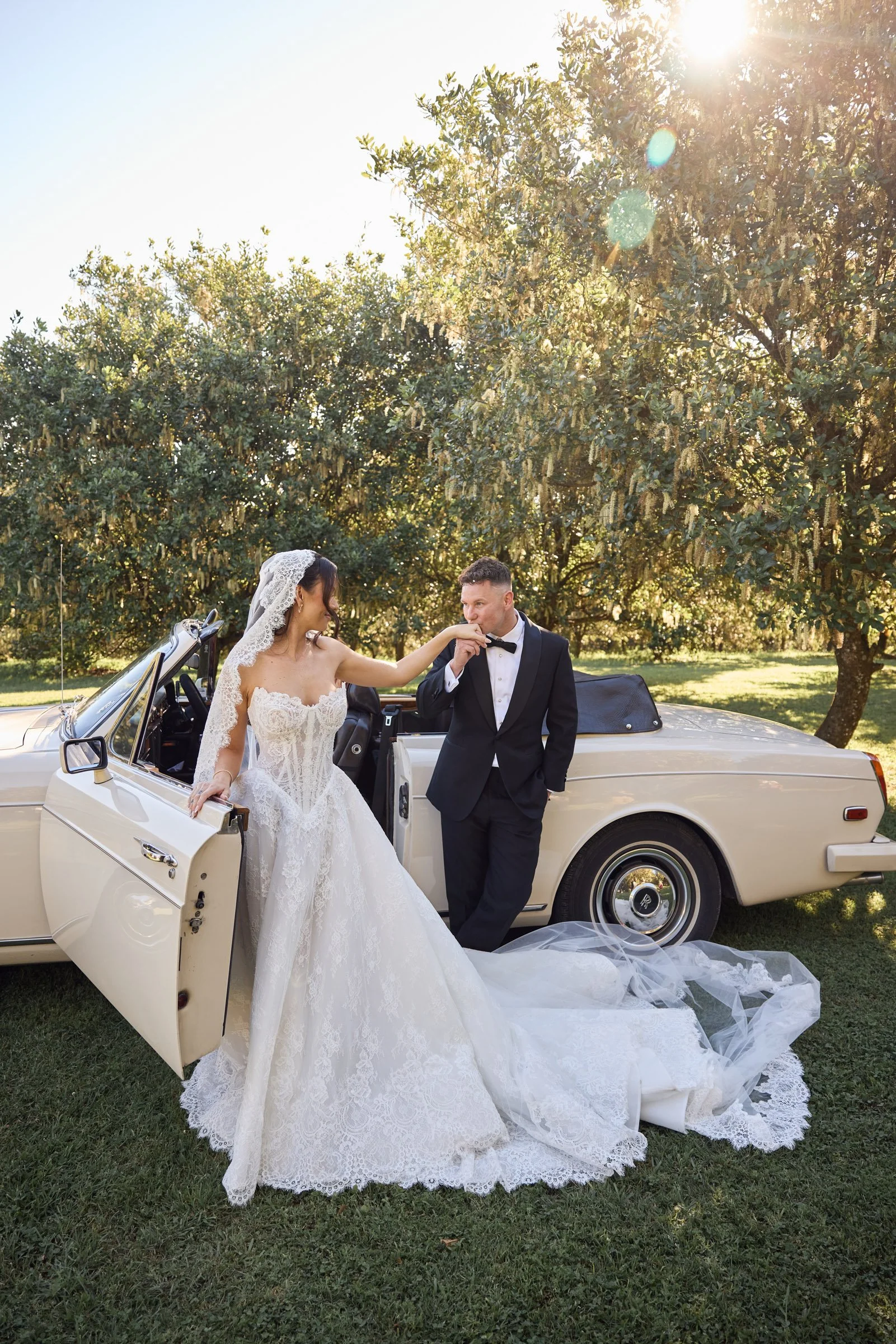 web_034BrittanyandLiam_LostinLovePhotography_TidesByronBay_wedding_express_22.jpg