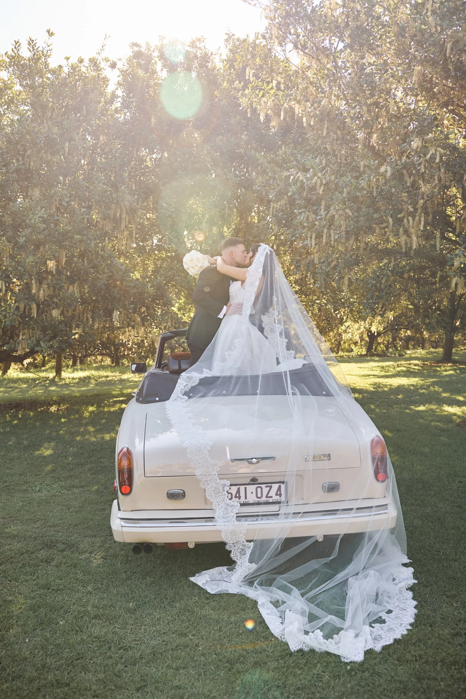 web_037BrittanyandLiam_LostinLovePhotography_TidesByronBay_0941.jpg