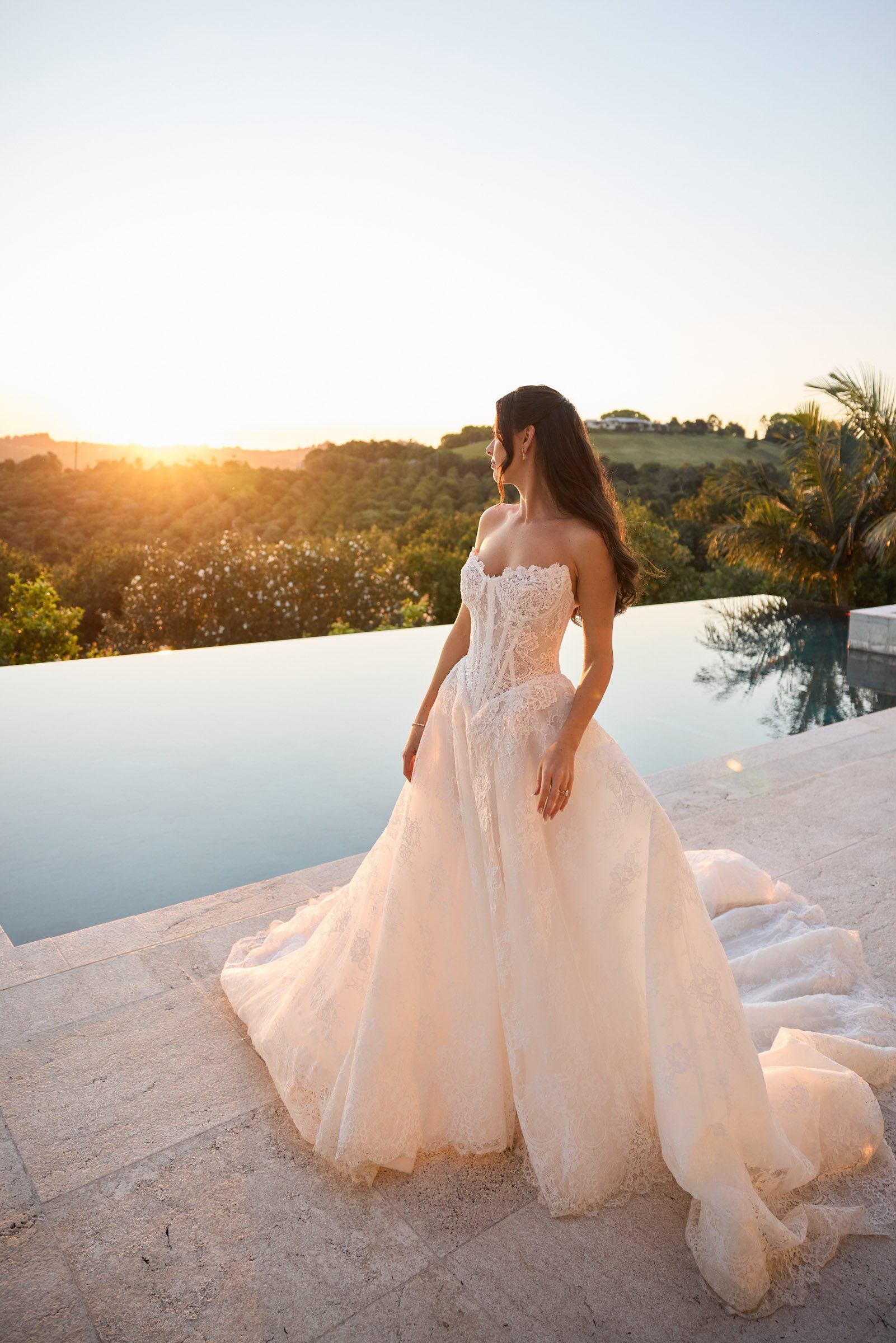 web_063BrittanyandLiam_LostinLovePhotography_TidesByronBay_wedding_express_57.jpg