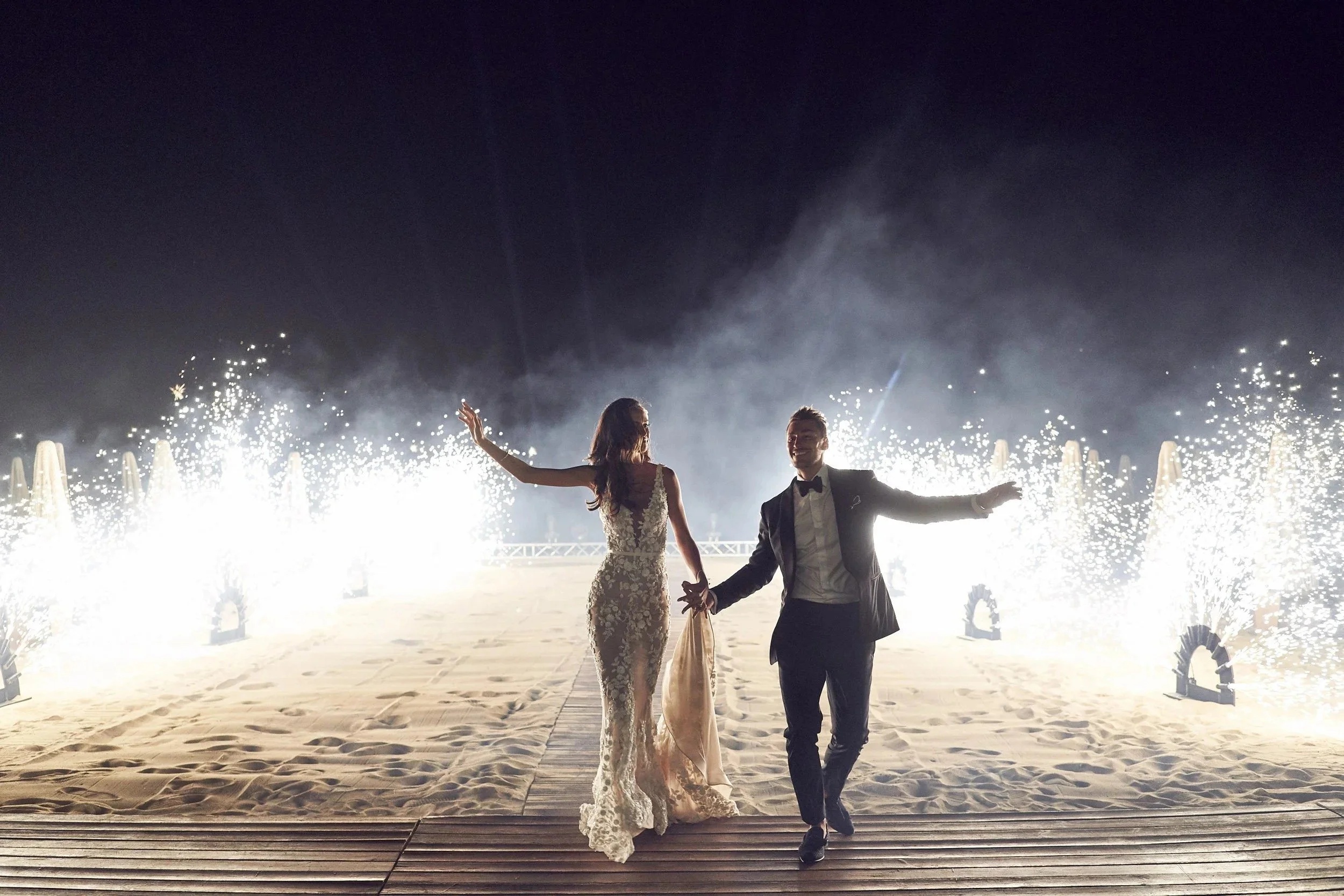 imgi_218_184_LR_SandM-Mykonos-wedding_lostinlove+197.jpg
