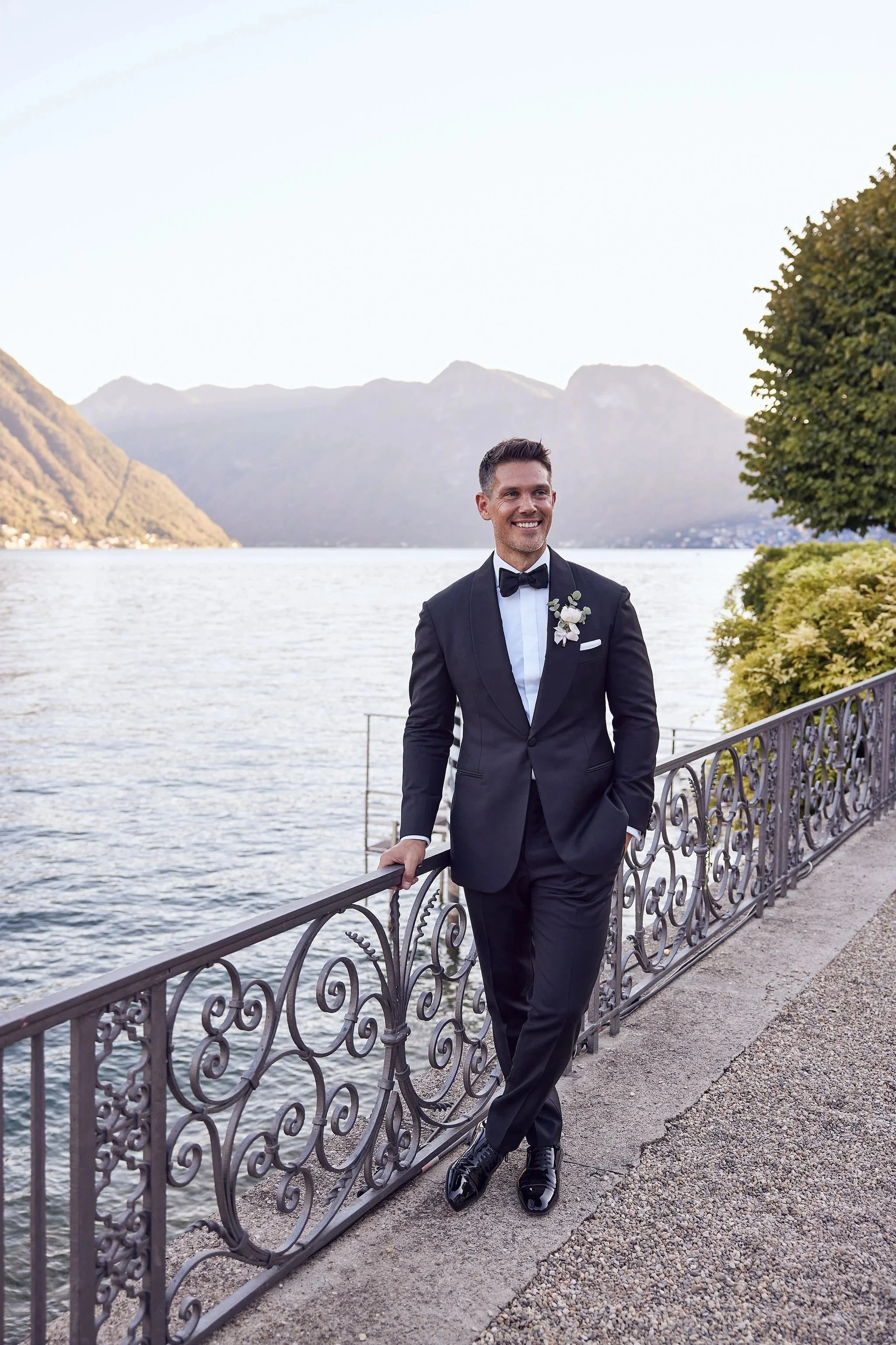 imgi_136_HR_MandB_LostinLove_wedding706.jpg