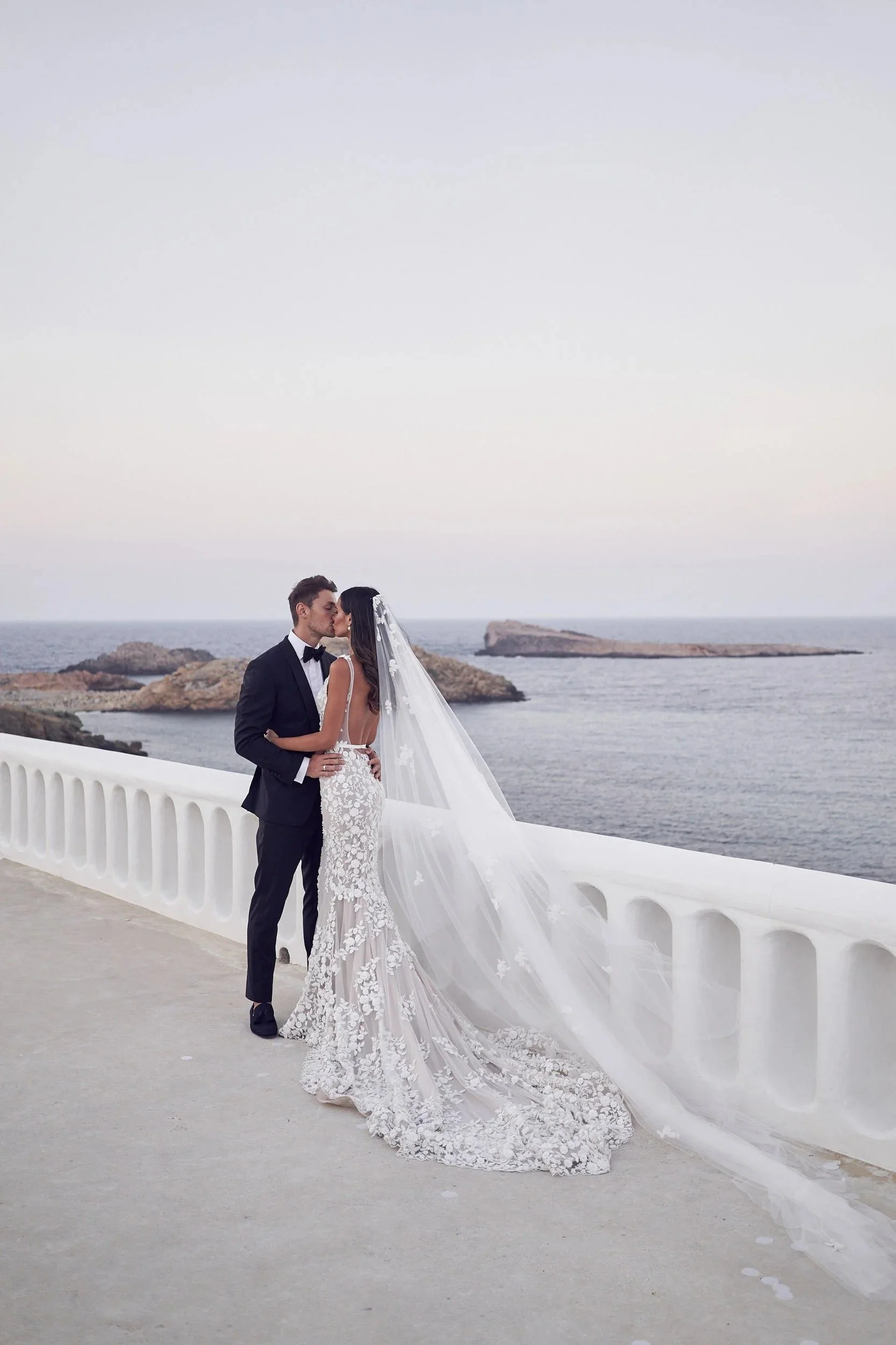 imgi_176_143_LR_SandM-Mykonos-wedding_lostinlove+144.jpg
