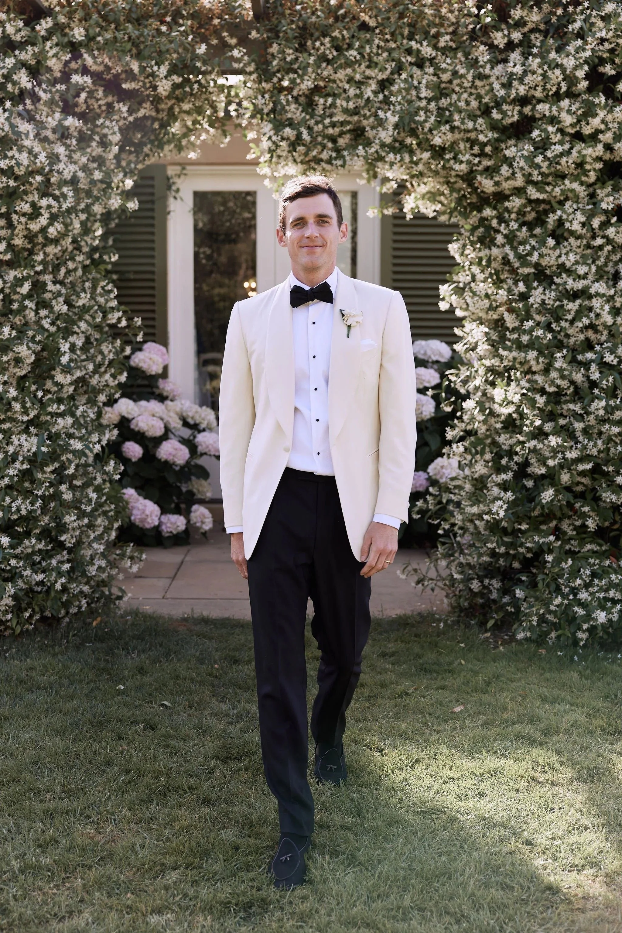 imgi_104_HR_SandH_LostinLove_wedding686.jpg