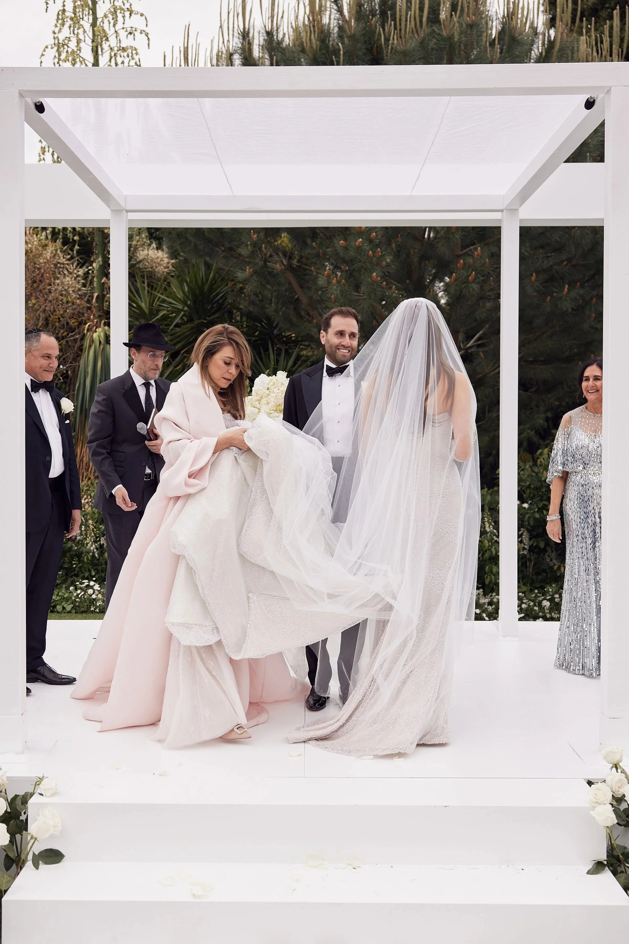 imgi_150_HR_GandM_LostinLove_Raheen_wedding1292.jpg
