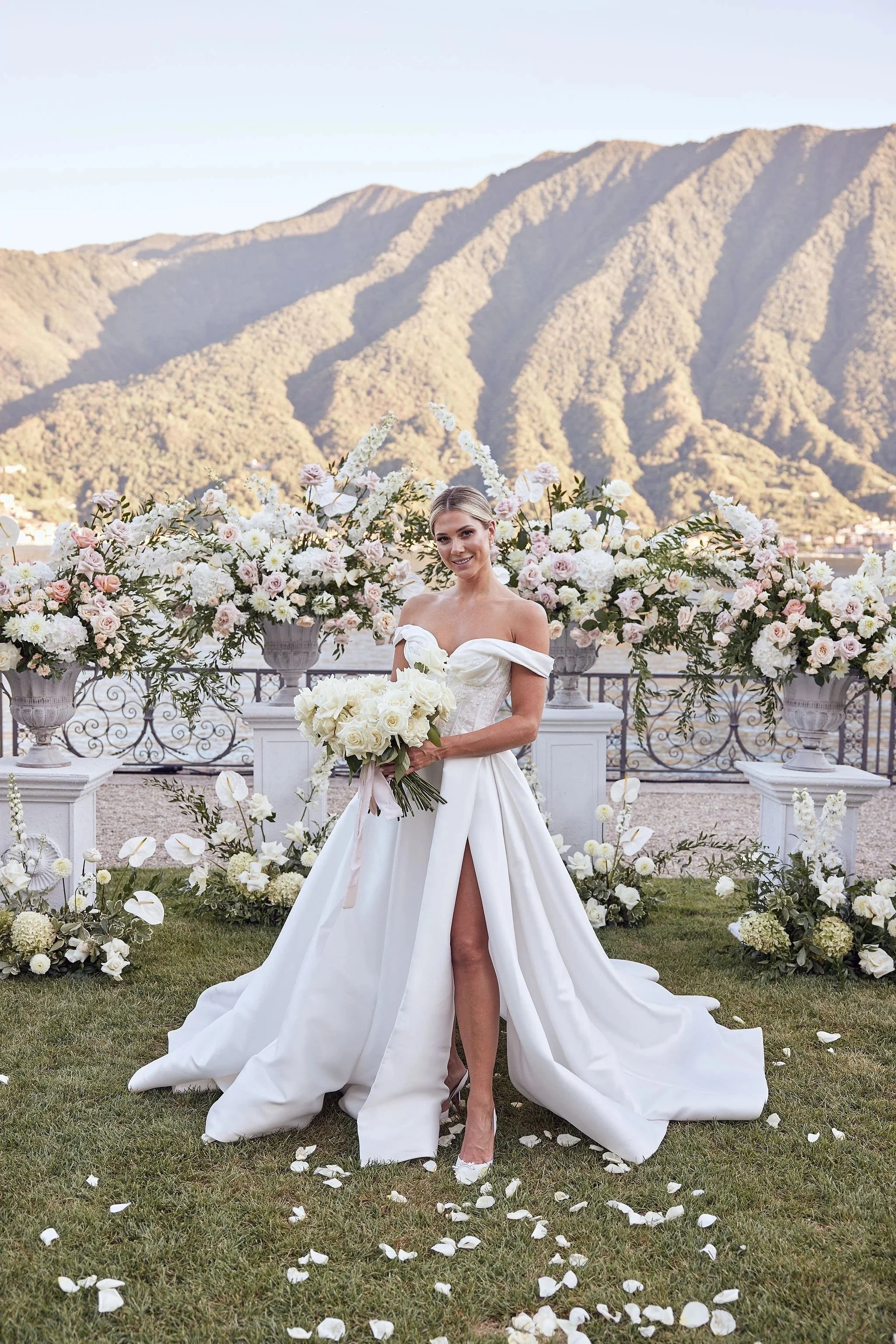 imgi_133_HR_MandB_LostinLove_wedding694.jpg