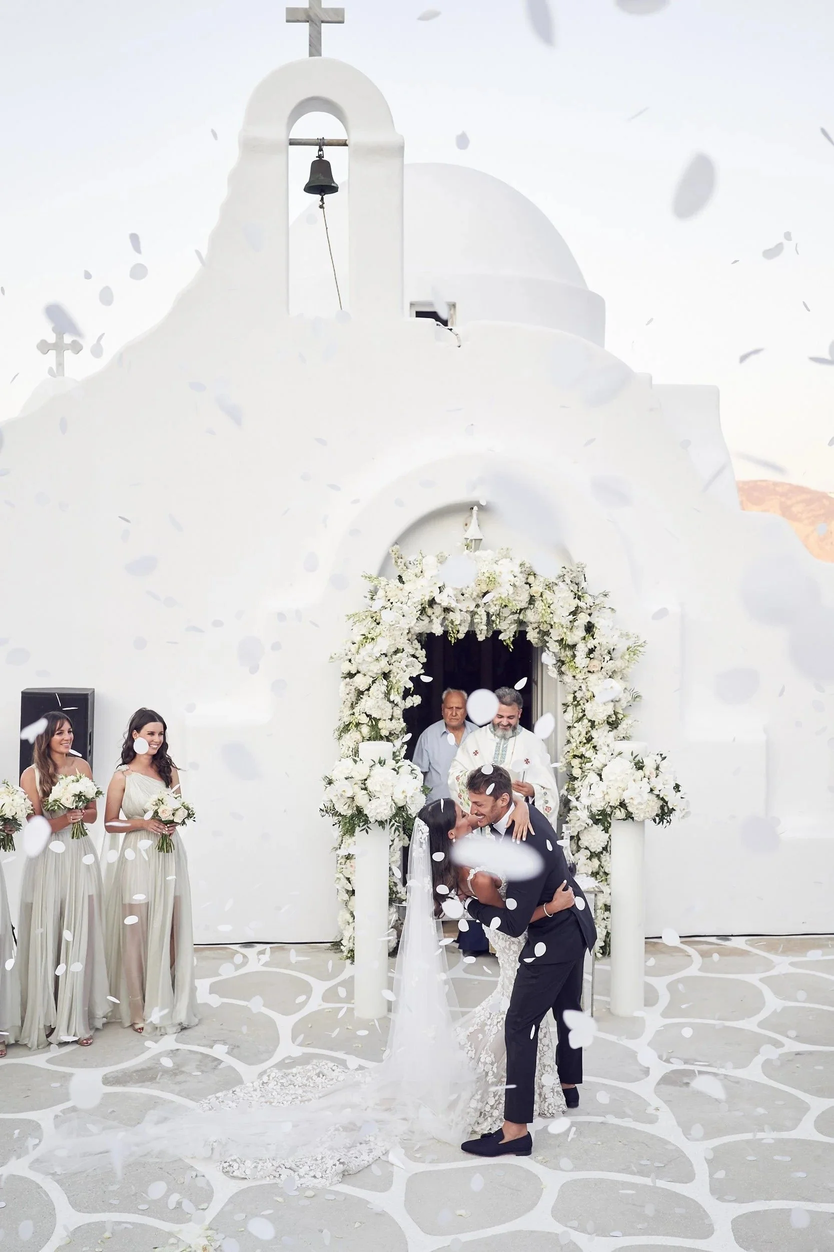 imgi_139_105_LR_SandM-Mykonos-wedding_lostinlove+107.jpg