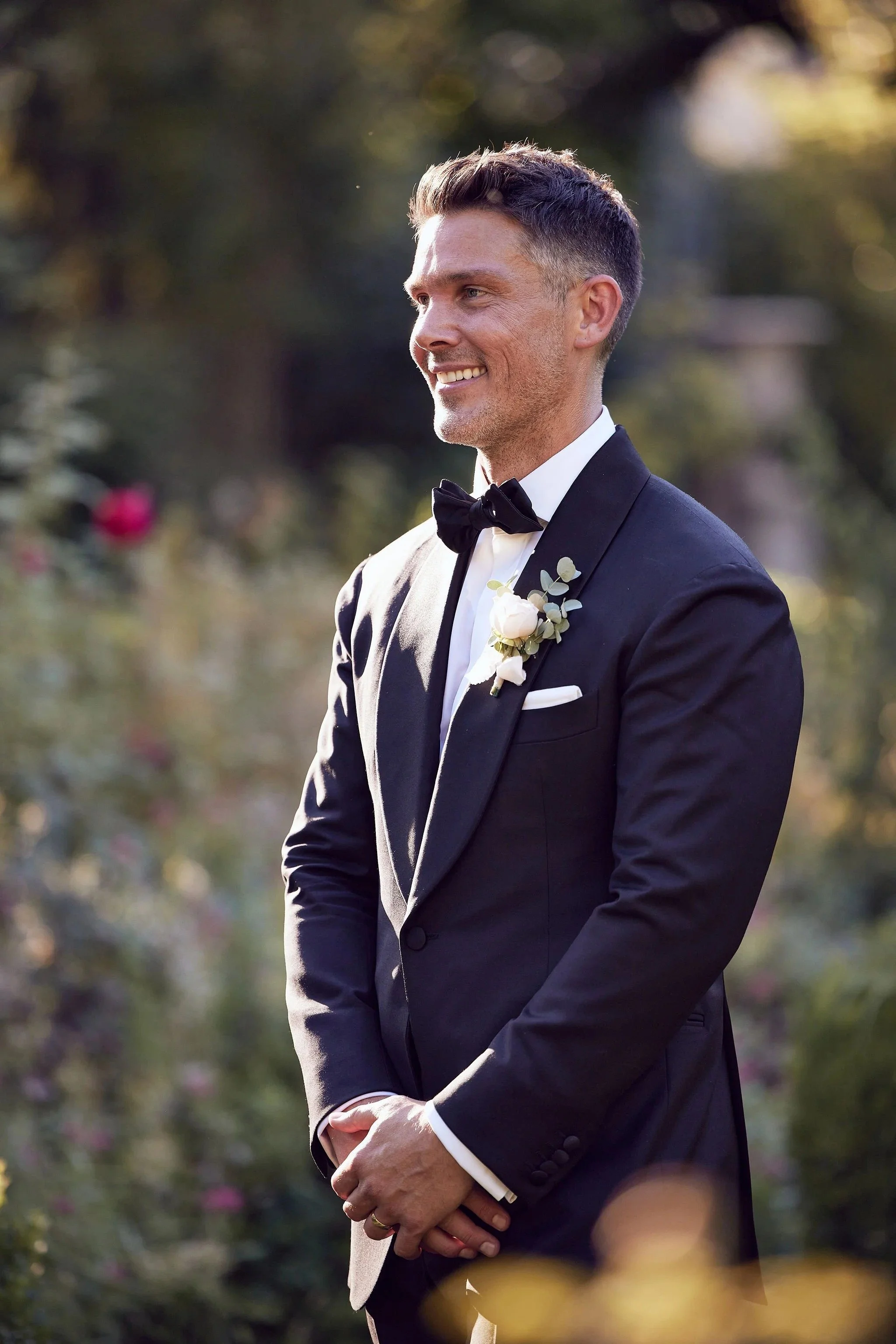 imgi_113_HR_MandB_LostinLove_wedding533.jpg