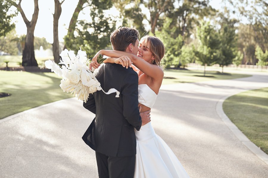blog_124_HR-SandJ-Bearii-Lostinlovephotography 1575.jpg