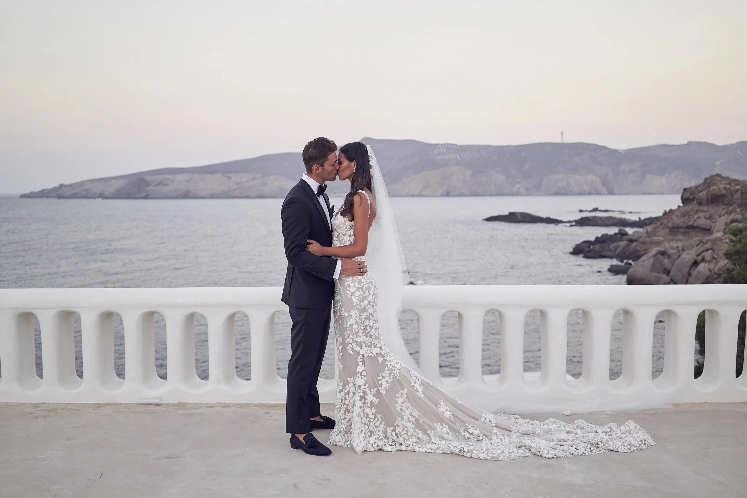 imgi_177_144_LR_SandM-Mykonos-wedding_lostinlove+146.jpg