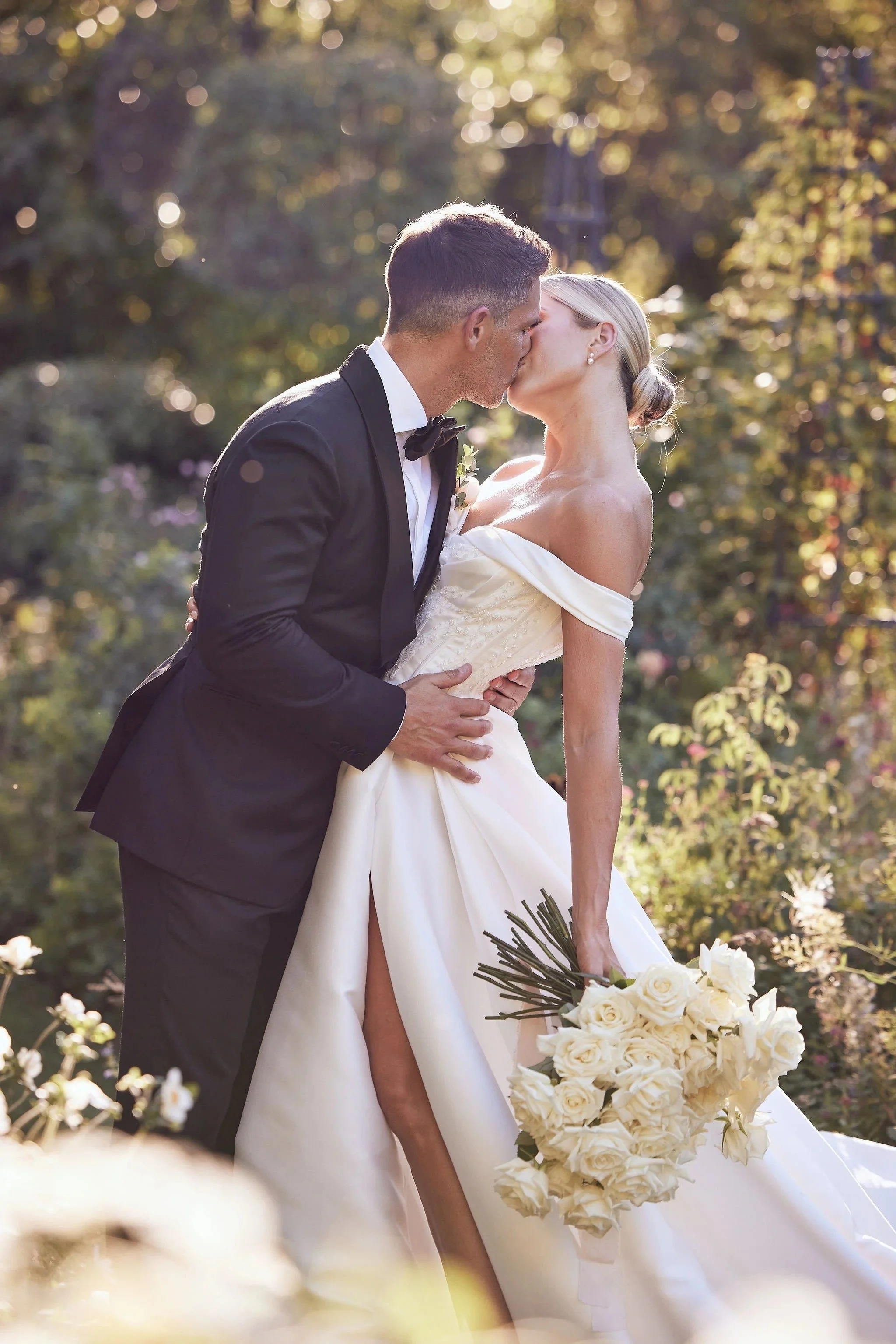 imgi_110_HR_MandB_LostinLove_wedding508.jpg