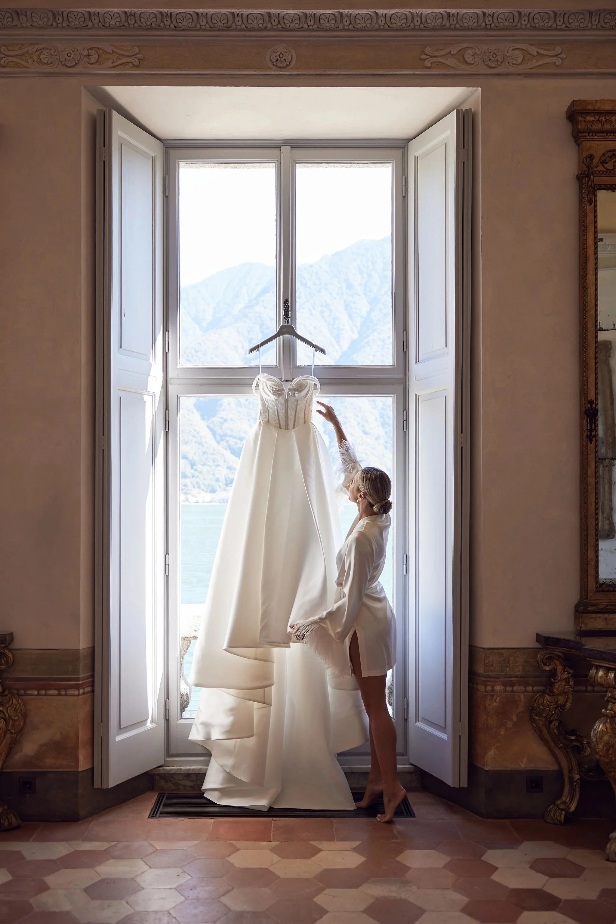 imgi_60_HR_MandB_LostinLove_wedding106.jpg