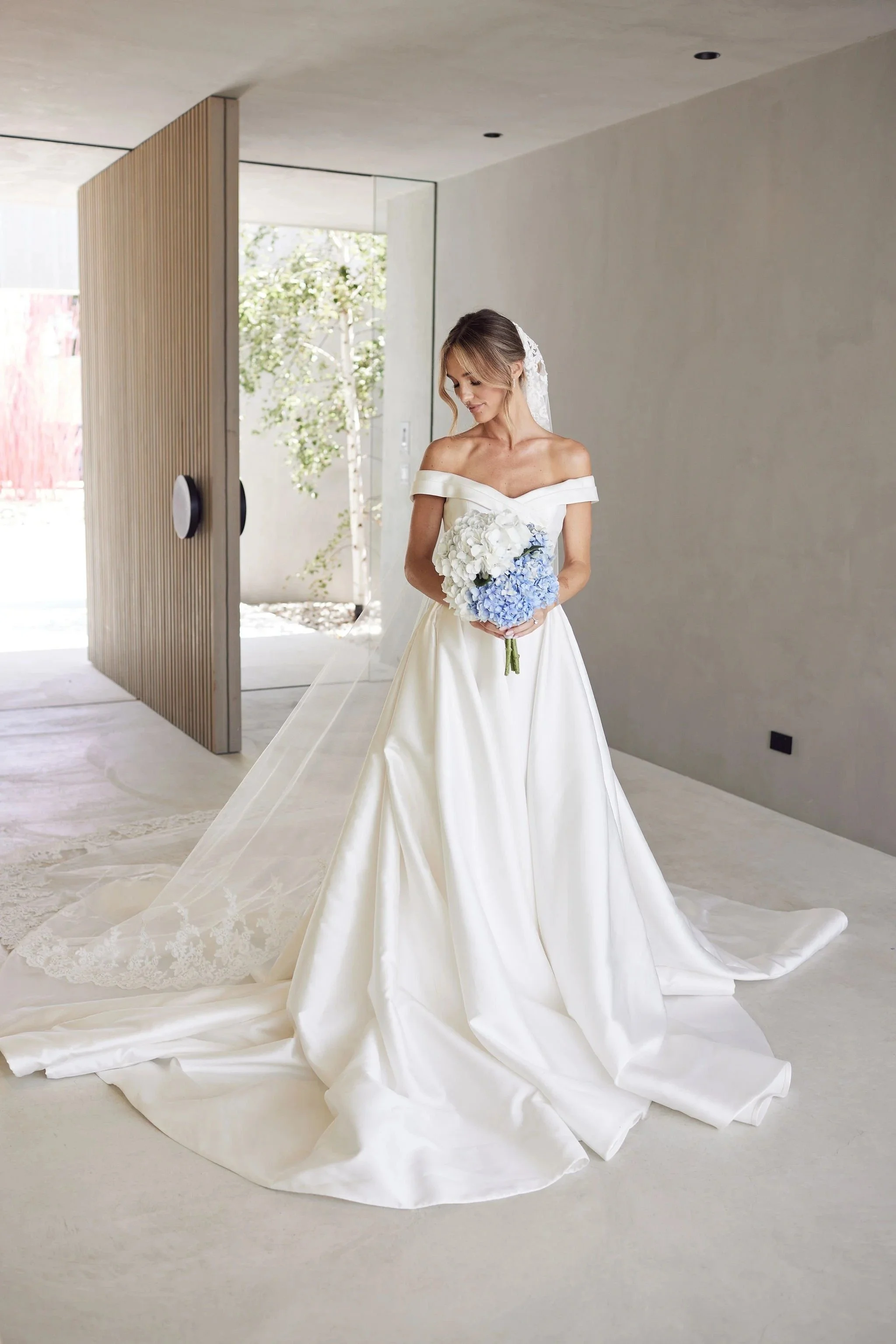 imgi_55_HR_BandM_LostinLove_HotelSorrento_wedding375.jpg