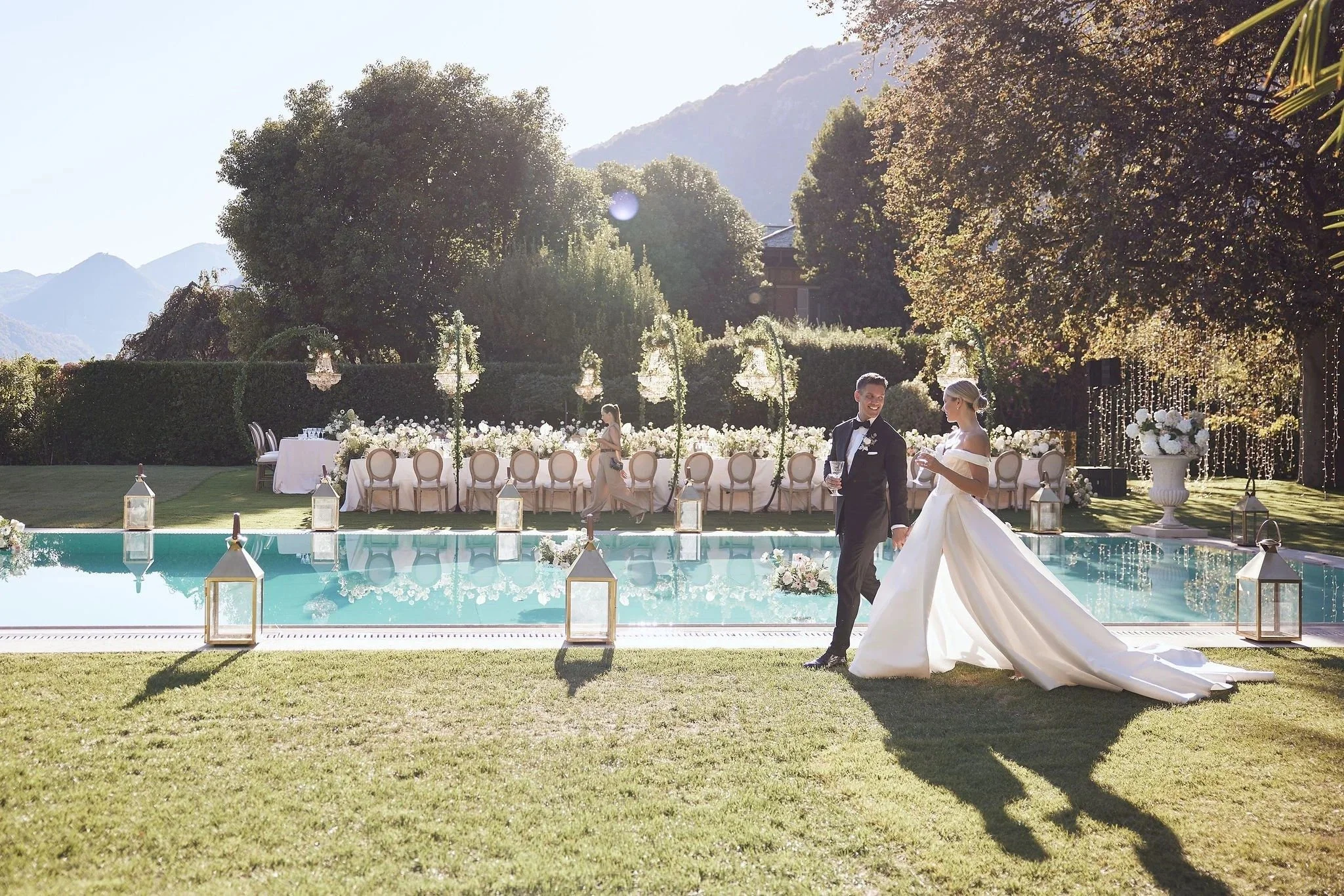 imgi_104_HR_MandB_LostinLove_wedding445.jpg