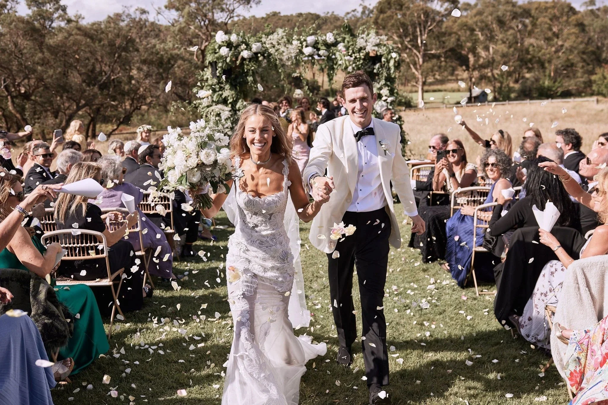 imgi_90_HR_SandH_LostinLove_wedding505.jpg