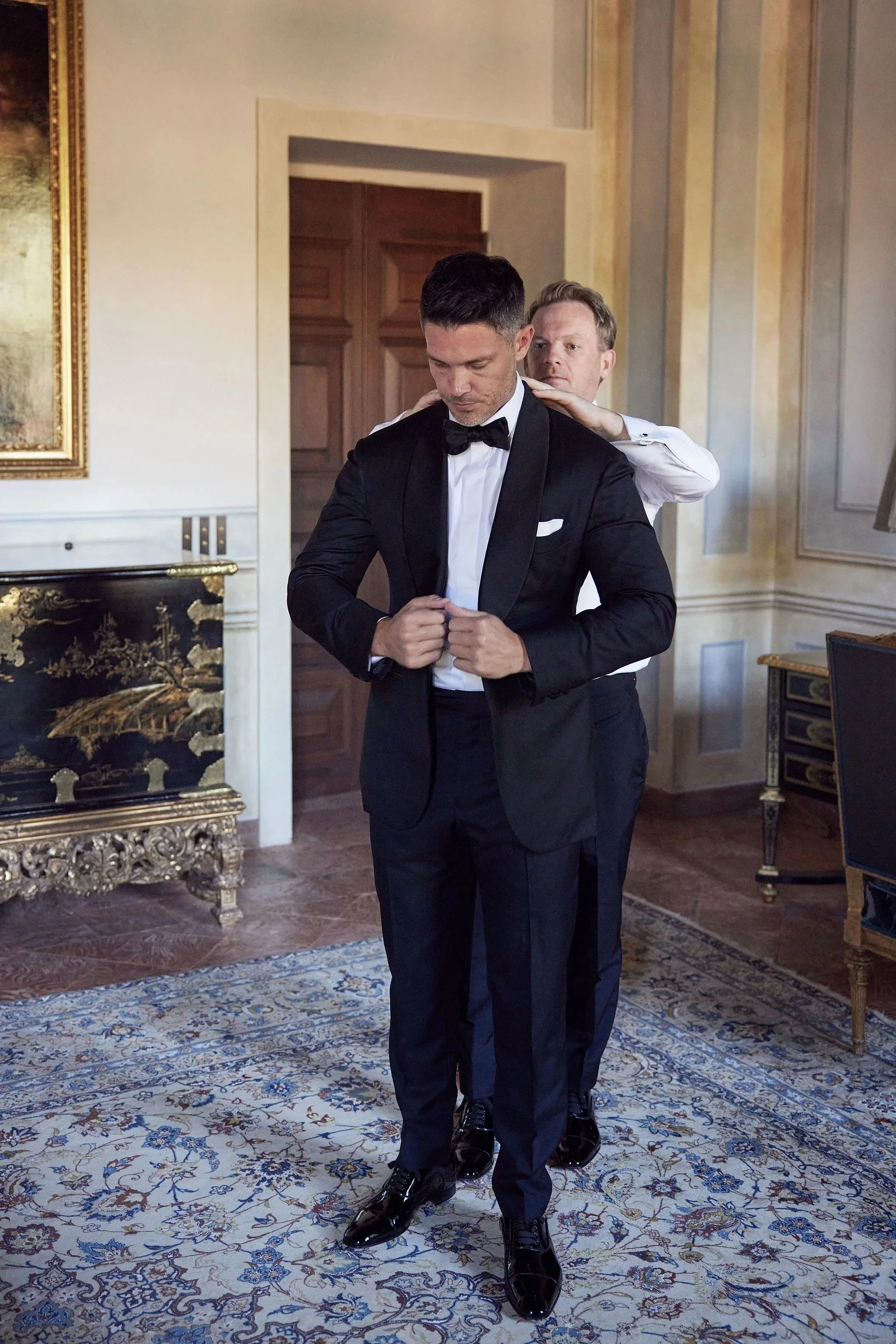 imgi_51_HR_MandB_LostinLove_wedding78.jpg